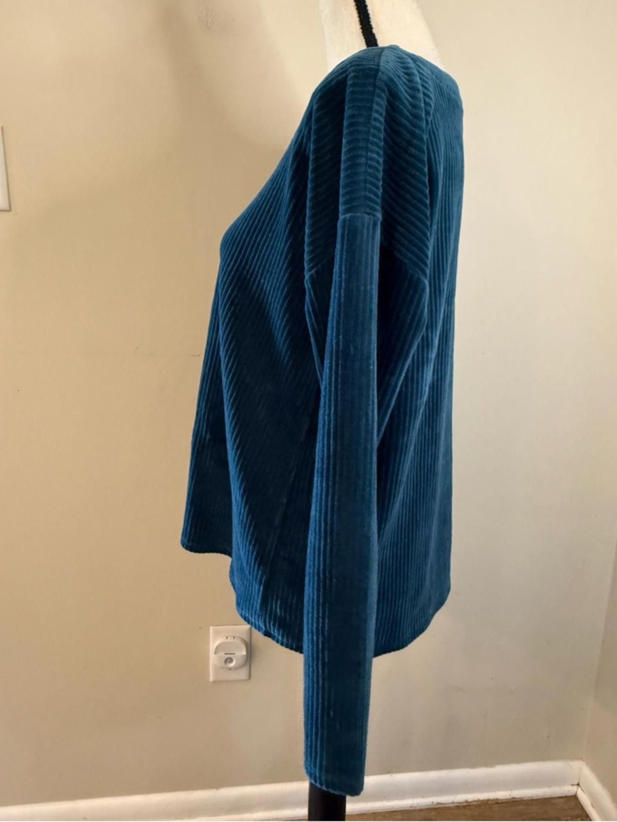 Other J. Jill teal plush ribbed V neck sweatshirt sweater SZ SM Size S / US 4 / IT 40 - 3 Thumbnail