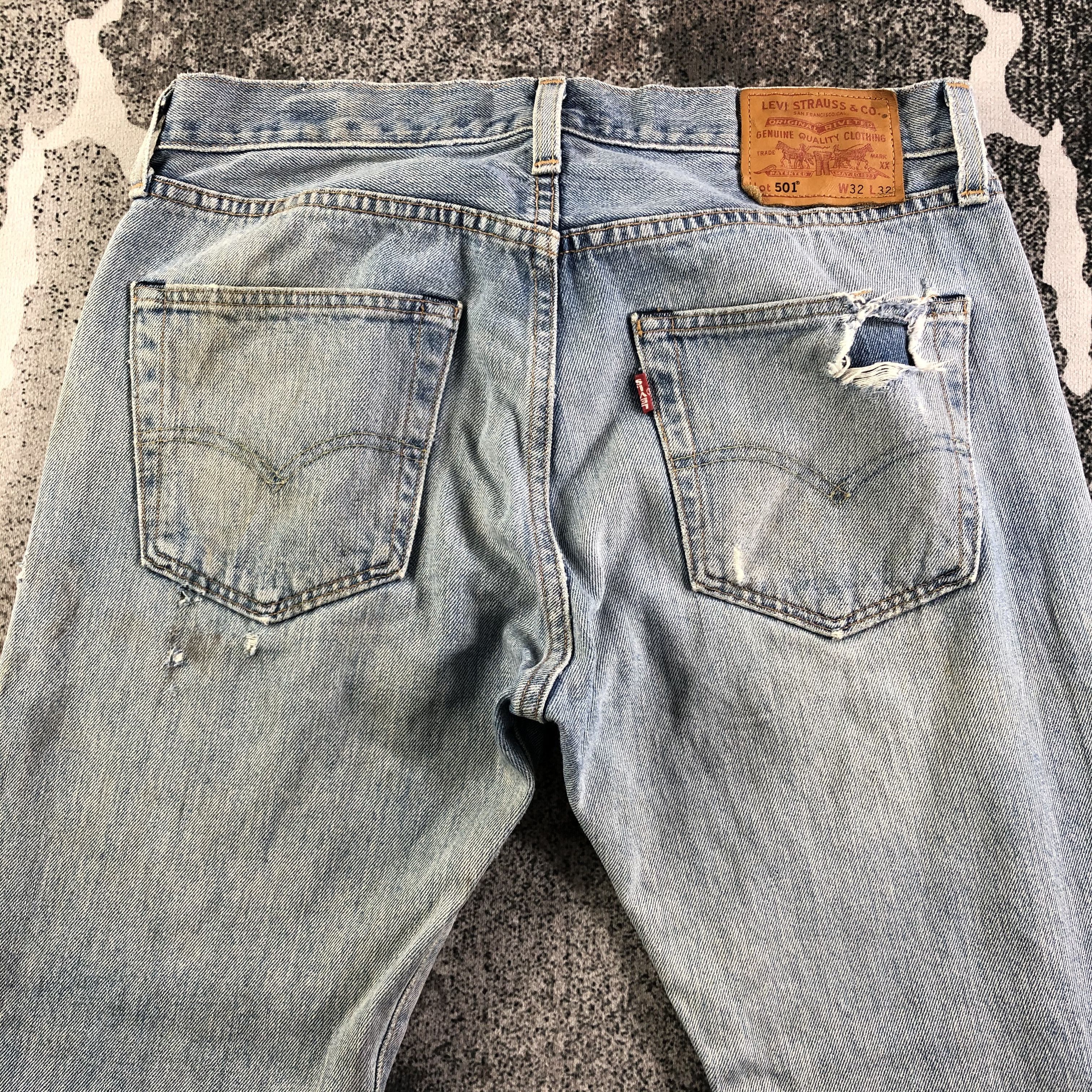 Levi's Vintage Levis 501 Jeans Distressed Denim KJ2296 Size US 32 / EU 48 - 4 Thumbnail
