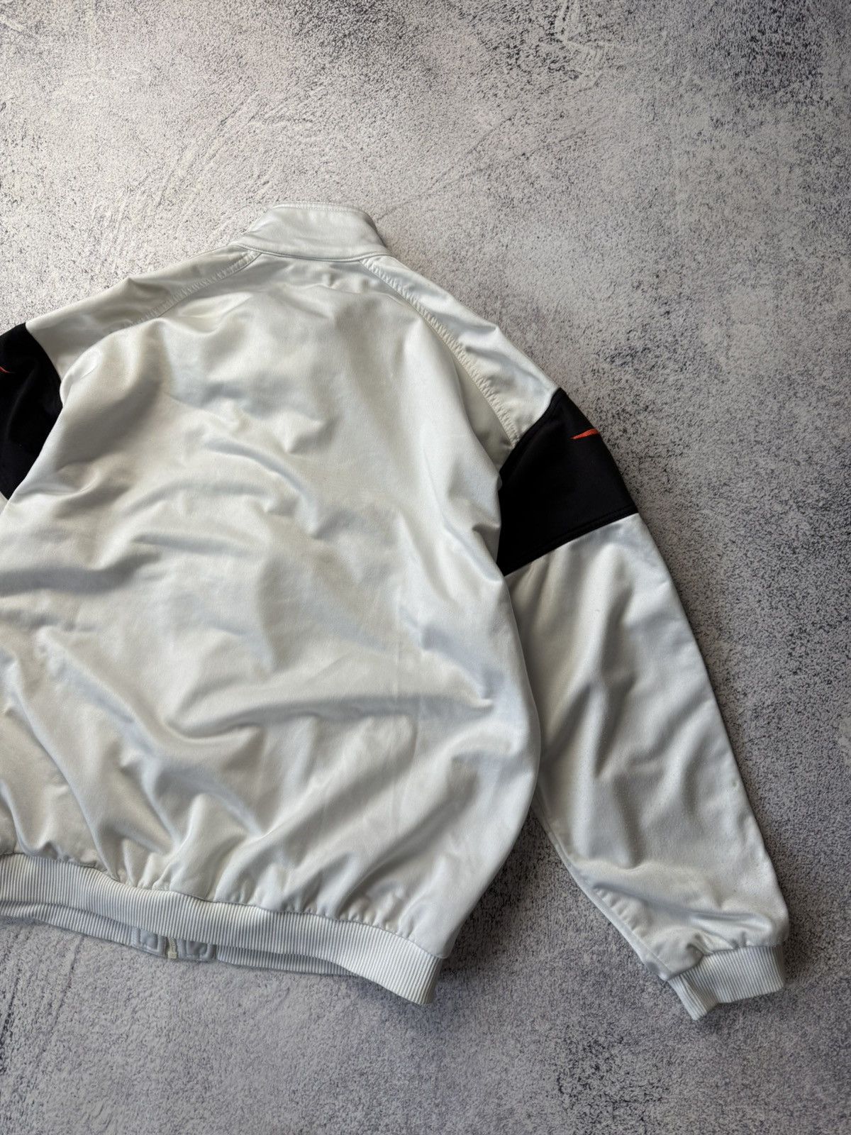 Nike Vintage Nike Zip Up Hoodie USA Big Swoosh Y2K Size US L / EU 52-54 / 3 - 24 Thumbnail