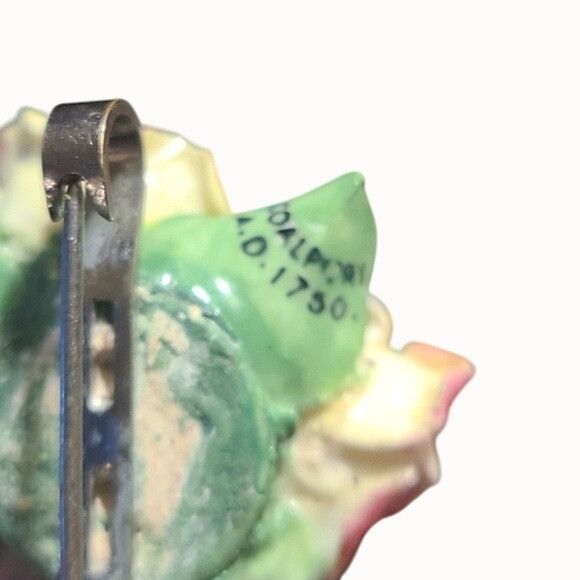 Other Rose Bouquet Porcelain Crafted Brooch Size ONE SIZE - 5 Thumbnail