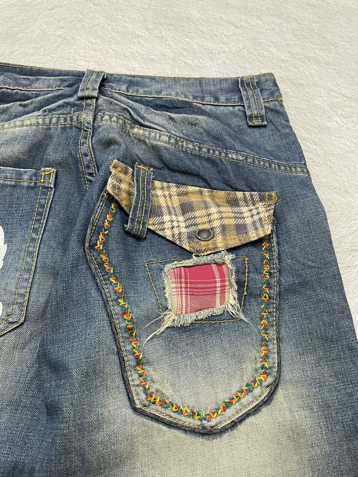 Japanese Brand 2000s Japan Faded Denim Embroidered Mudwash Y2K Size US 30 / EU 46 - 10 Thumbnail