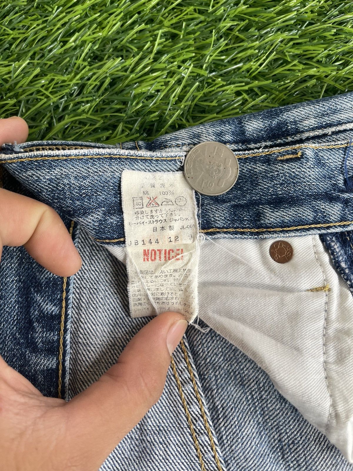Levi's Vintage Clothing Vintage’90s TRASHED🔥LEVI’S 503B XX🔥BIG E SELVEDGE DENIM Size US 30 / EU 46 - 12 Thumbnail