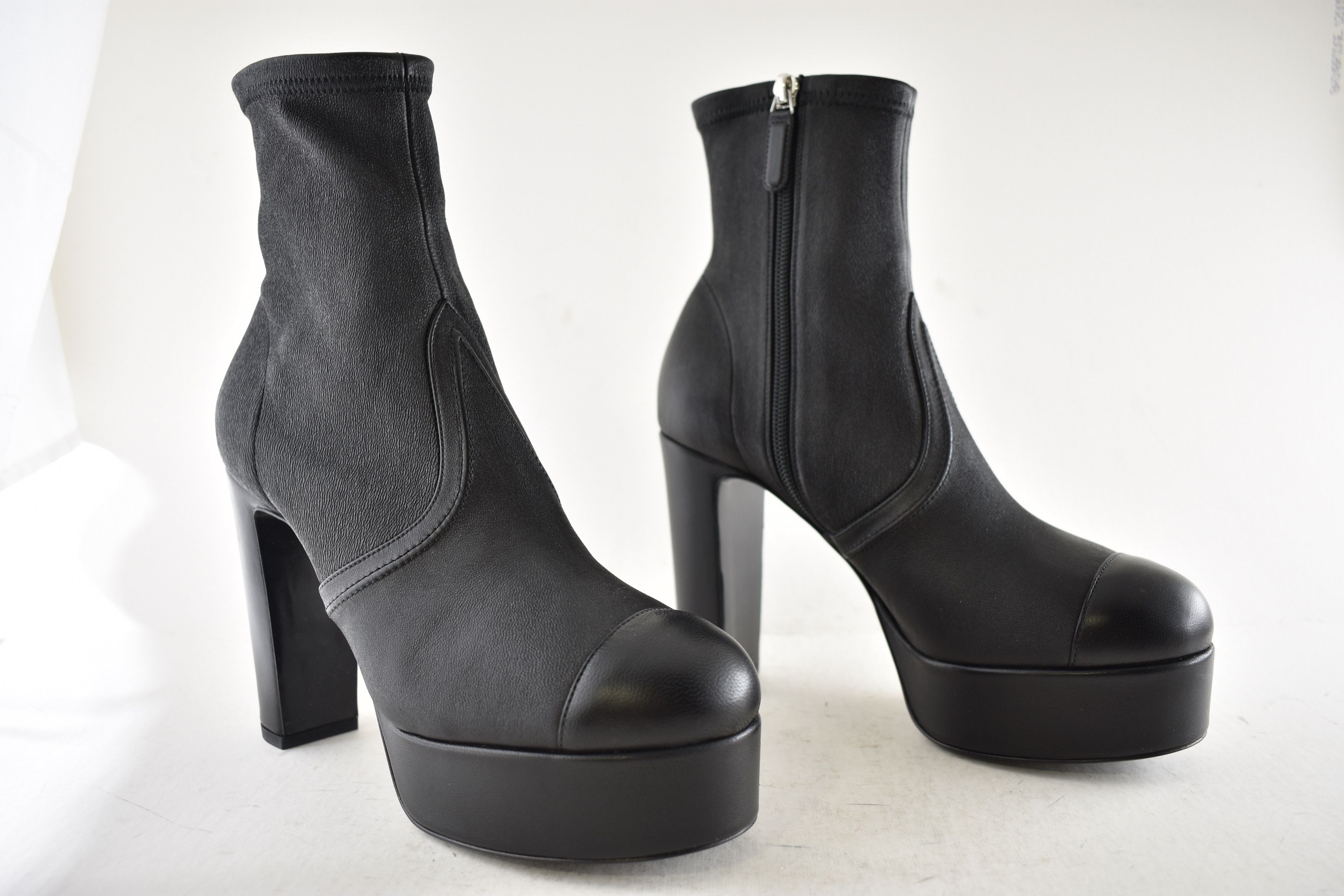 Chanel Chanel 24K Black Short Ankle Platform Block Heel Bootie 39.5 Size US 9.5 / IT 39.5 - 4 Thumbnail