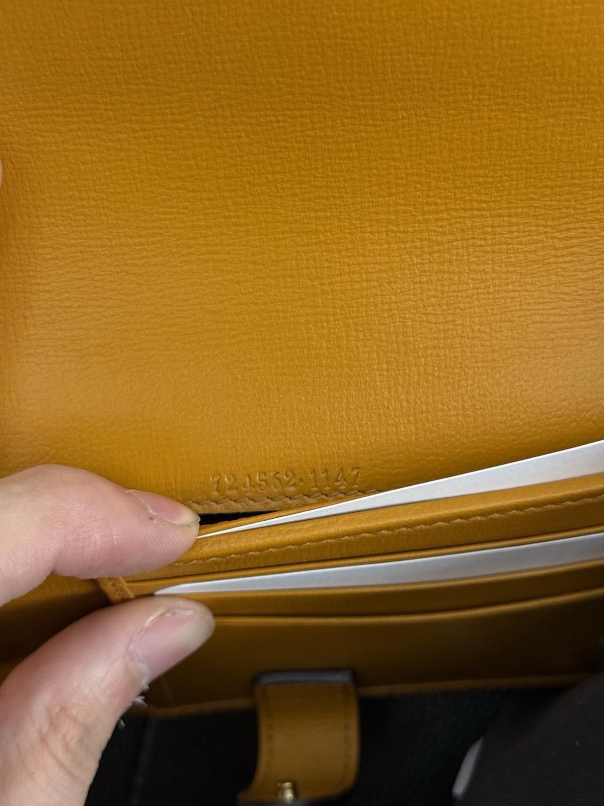 Gucci Authentic GUCCI GG Supreme Orchre Leather Passport Holder Size ONE SIZE - 10 Thumbnail