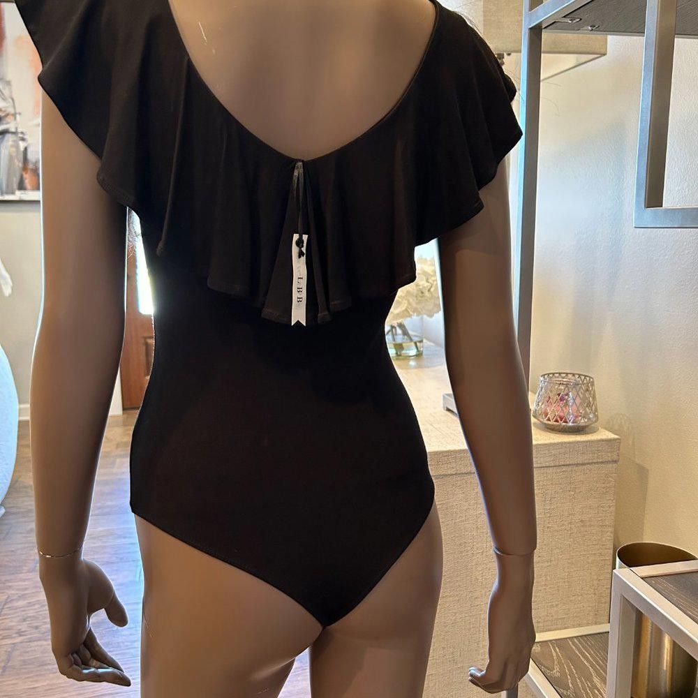 Designer Little Black Bodysuit Ruffle V-Neck Cap-Sleeve Bodysuit Size S / US 4 / IT 40 - 5 Thumbnail