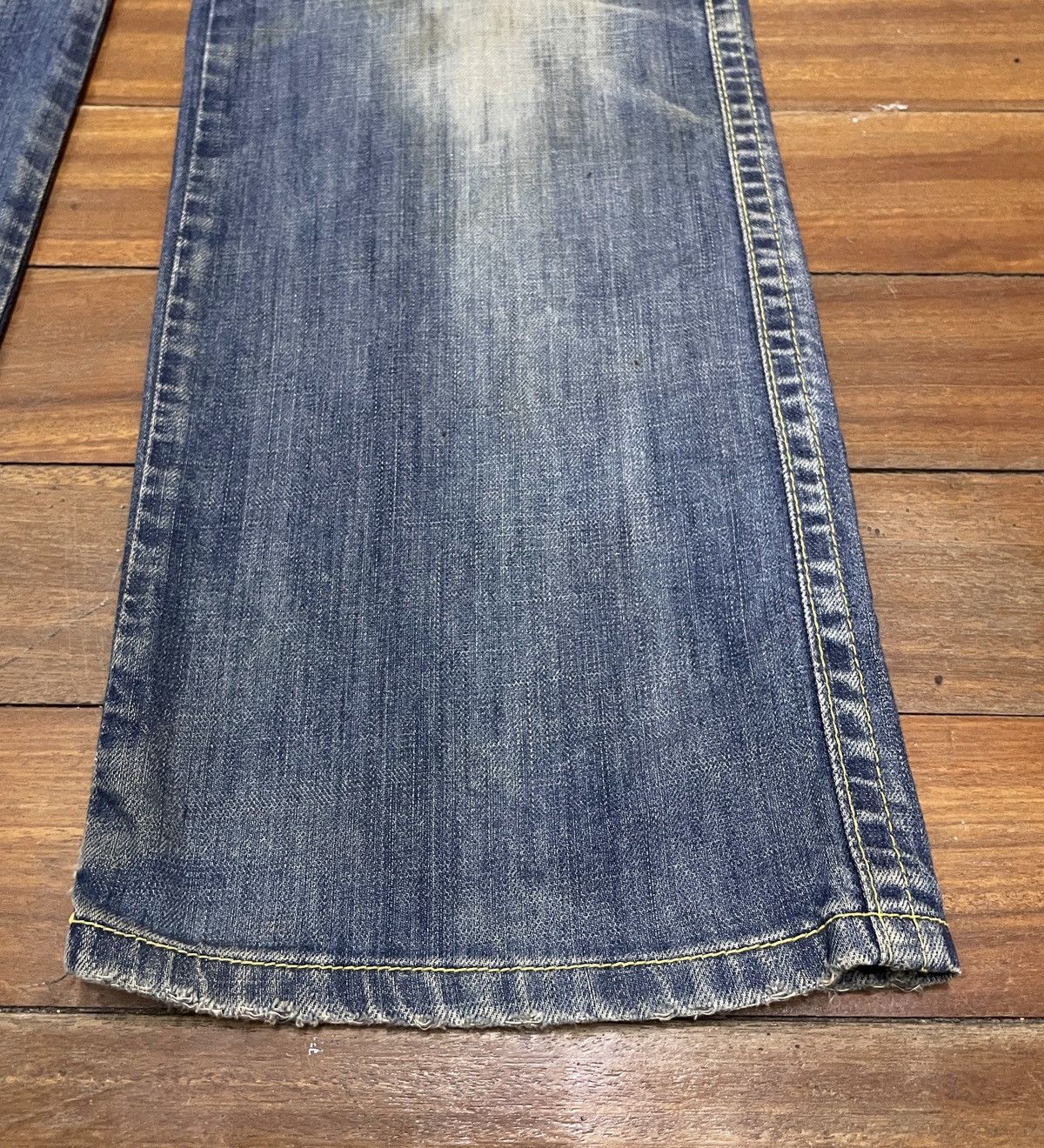 Le Grande Bleu (L.G.B.) Rare Design Vintage Dsquared2 Patchwork Flared Jeans 2000s Size US 33 - 6 Thumbnail