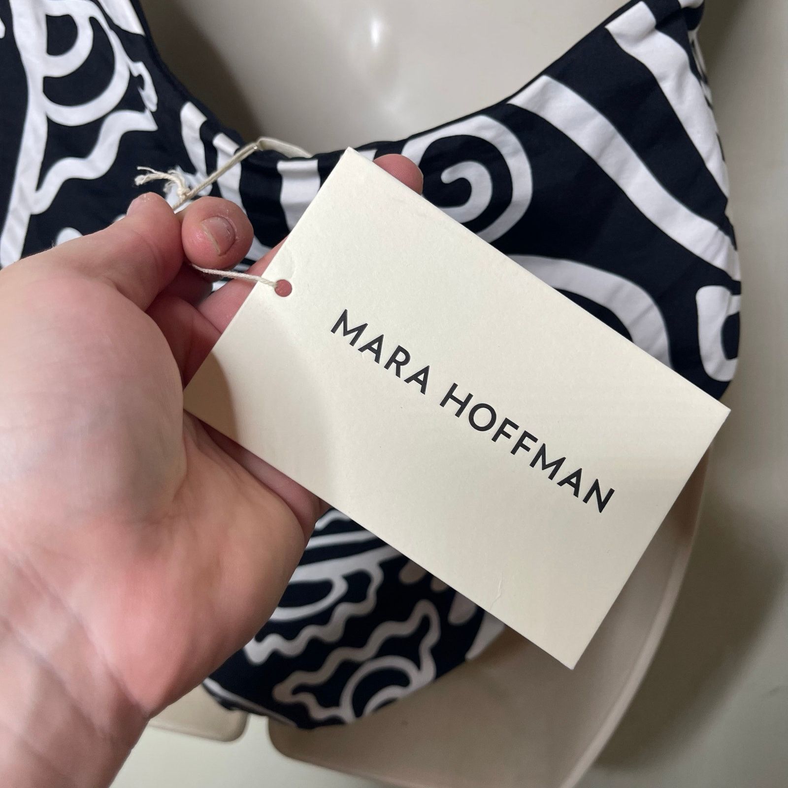 Mara Hoffman NWT MARA HOFFMAN Gabriela One Piece in black & white sz L Size L / US 10 / IT 46 - 9 Thumbnail