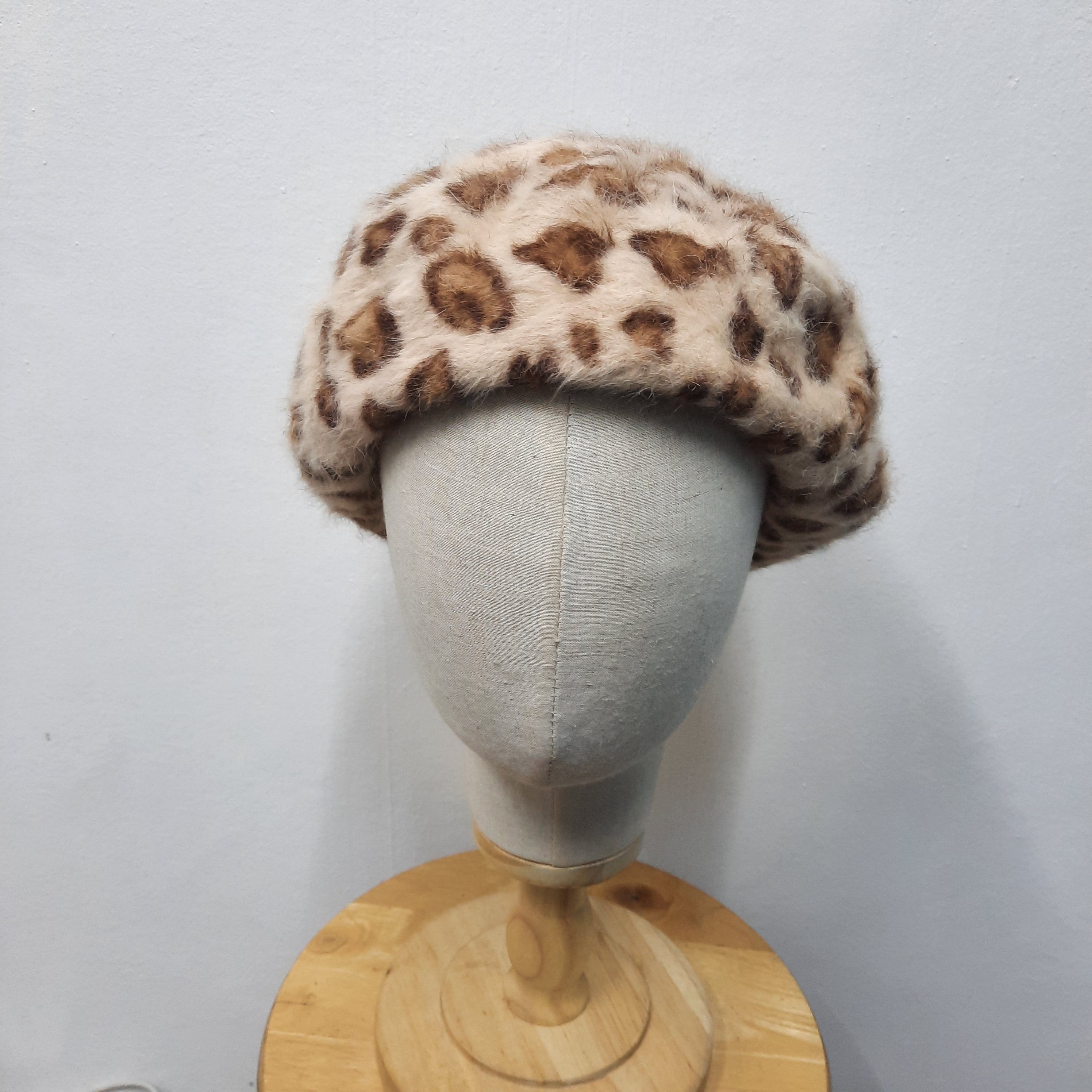 If Six Was Nine 💥 Ingni harajuku style leopard fur beret hat Size ONE SIZE - 3 Thumbnail