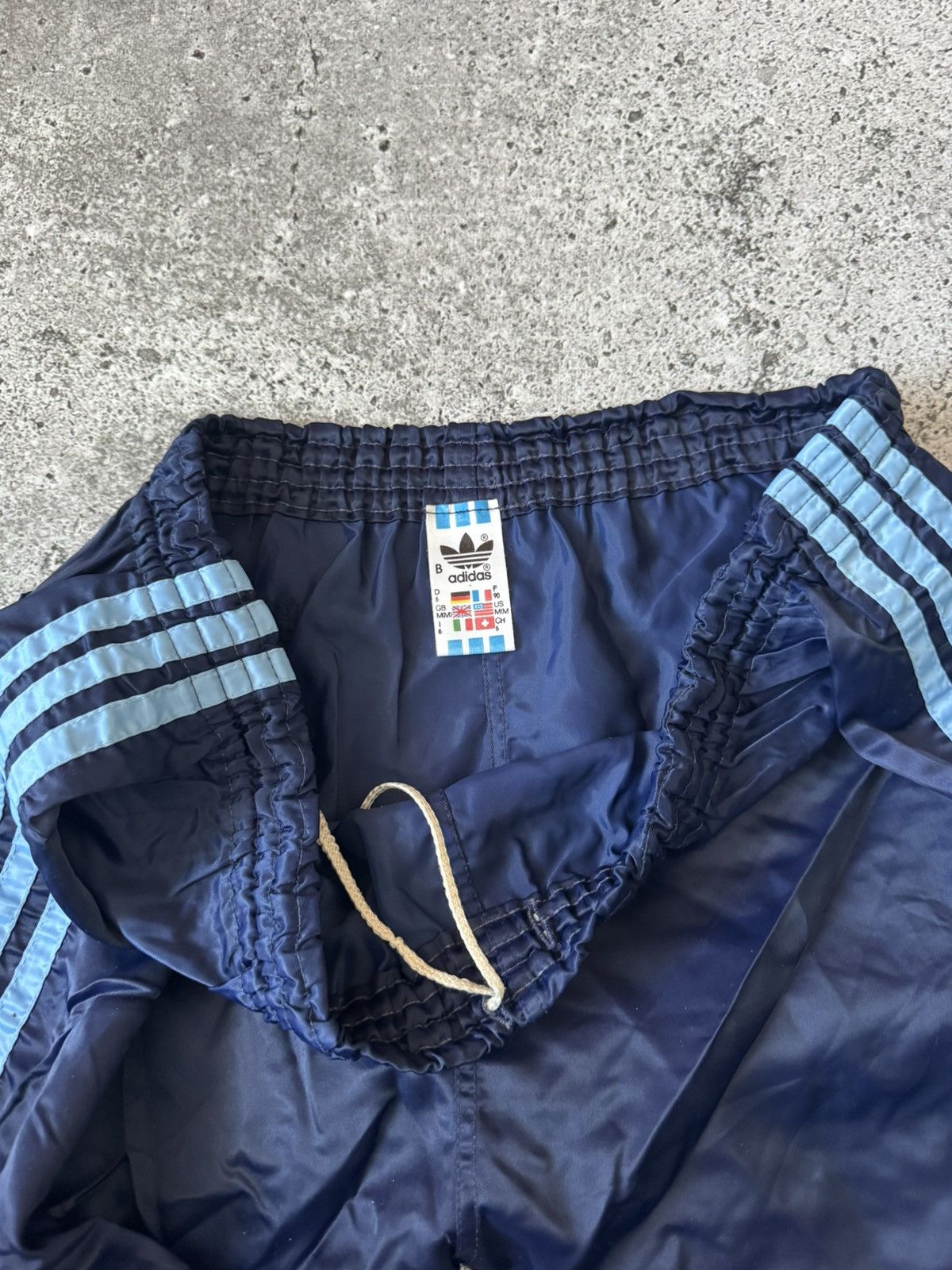 Adidas Adidas Rare Short Made West Germany Football Short Vintage Size US 32 / EU 48 - 3 Thumbnail