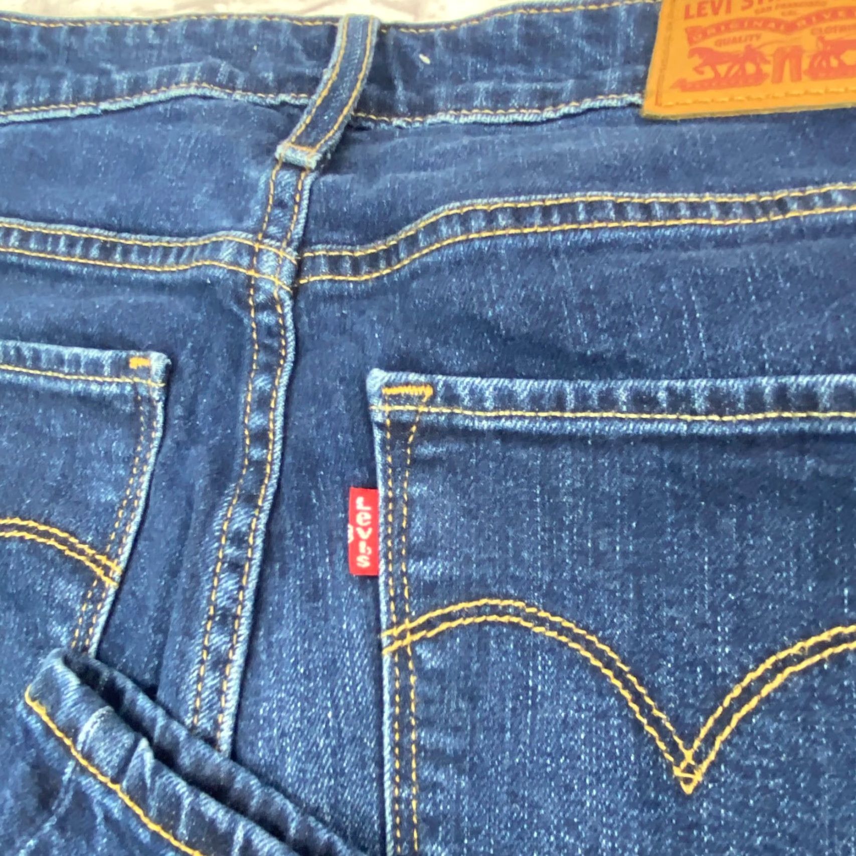Levi's VINTAGE Levi's Jeans Teens 721 High Rise Skinny Size 26 Distressed Dark Wash Blue Denim 90s City Rock Mens Size 26" / US 2 / IT 38 - 7 Thumbnail