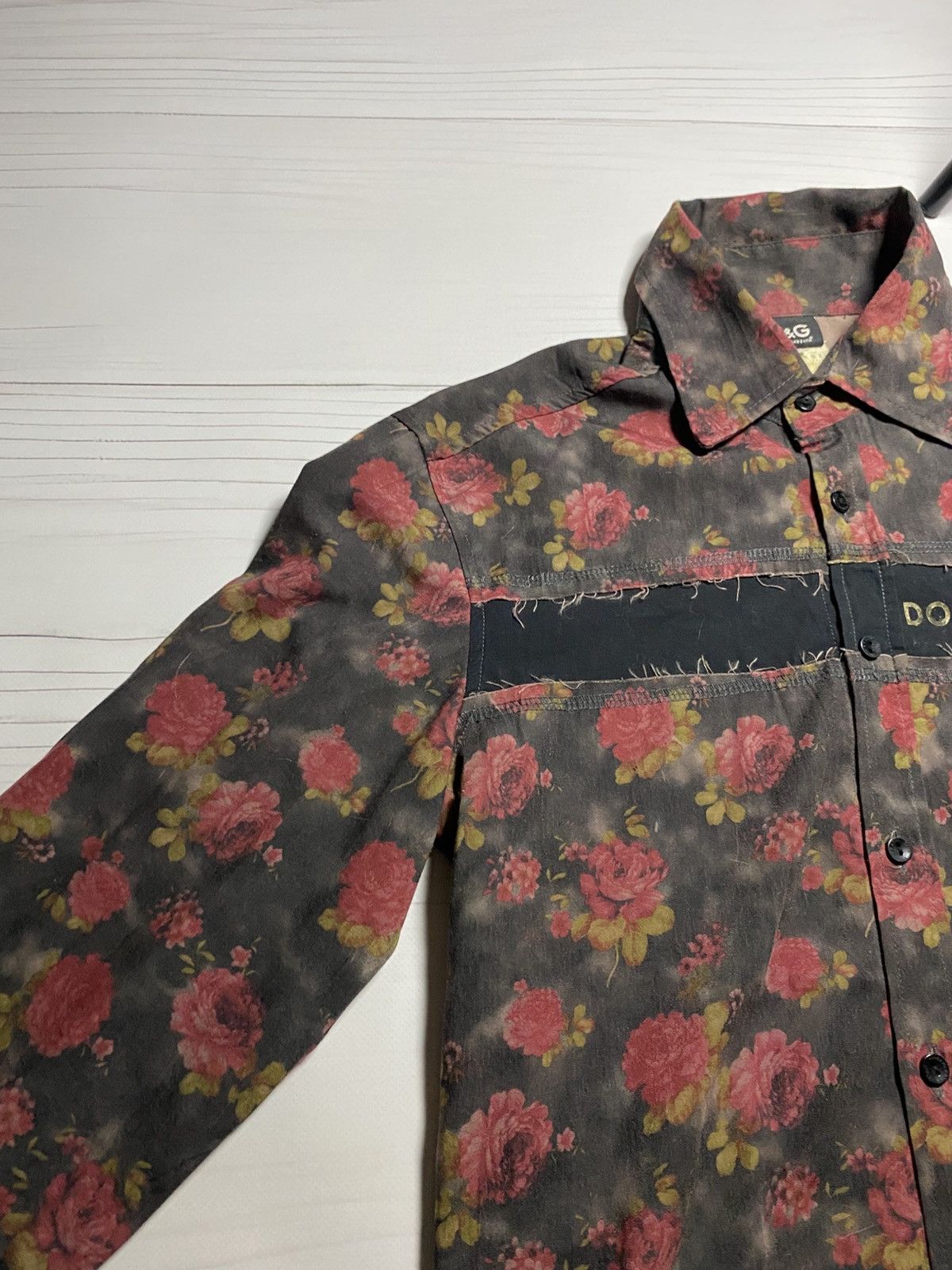 Dolce & Gabbana × Vintage Vintage Dolce & Gabbana floral y2k button up shirt Size M / US 6-8 / IT 42-44 - 15 Thumbnail