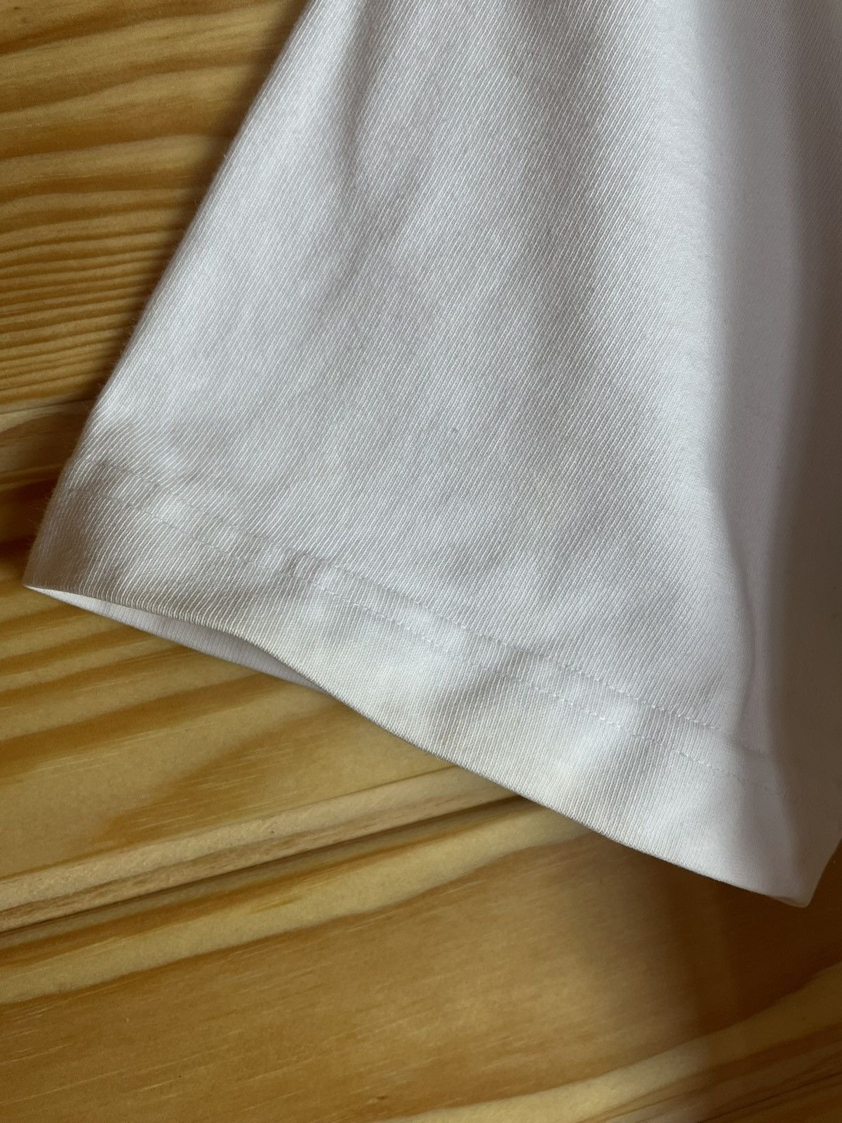 Dior × Stussy Christion Dior x Shawn Stussy Bee White T-Shirt Size US M / EU 48-50 / 2 - 6 Thumbnail