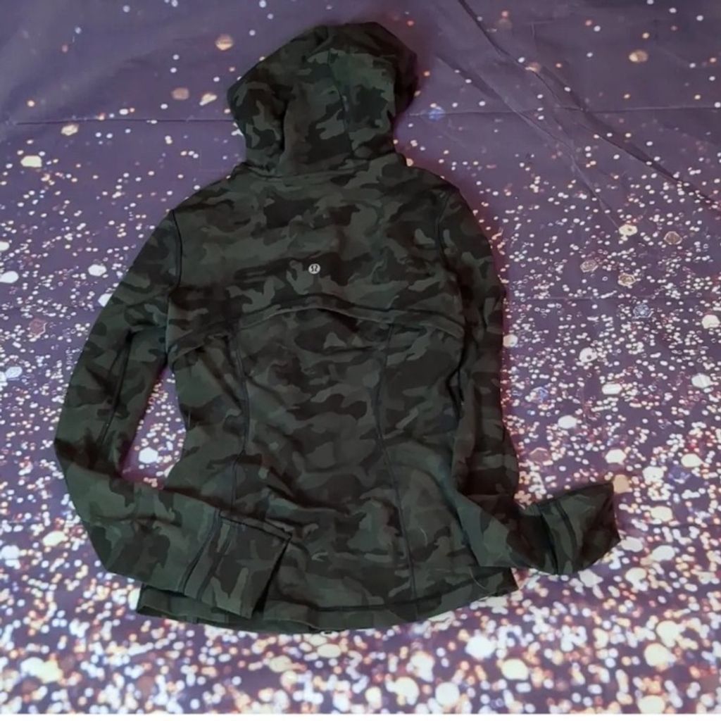 Lululemon Lululemon green camo hooded define jacket size 4 Size S / US 4 / IT 40 - 5 Thumbnail