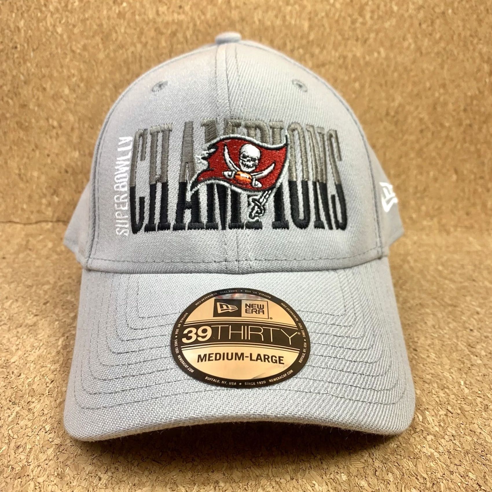 New Era Tampa Bay Buccaneers Cap Hat Flex Super Bowl LV Champions Conquer New Era Hat Mens M/L Gray Size ONE SIZE - 2 Thumbnail