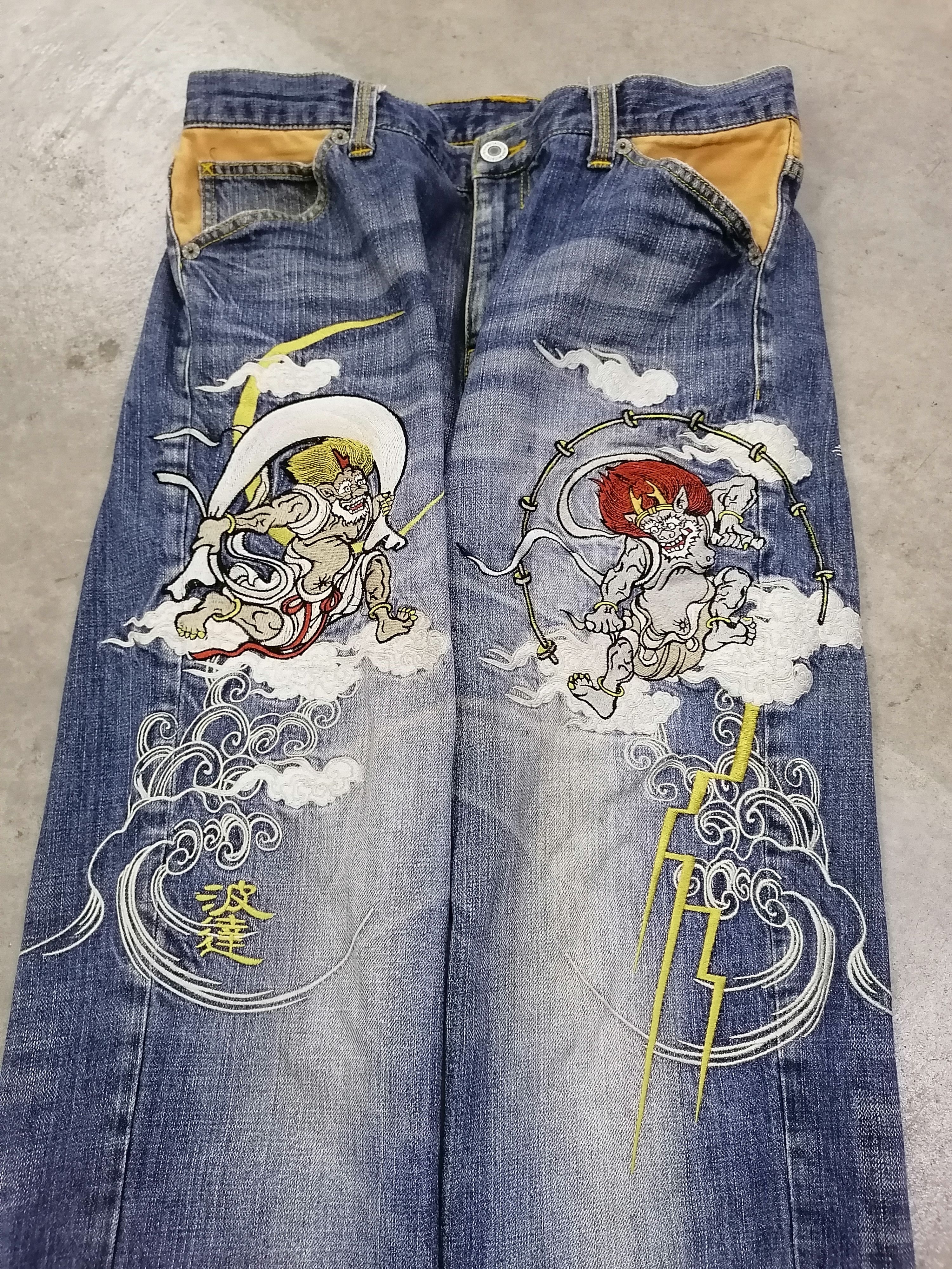 Japanese Brand Naminoritatsujin Embroidery Gaijin Denim Pants Size US 34 / EU 50 - 2 Thumbnail