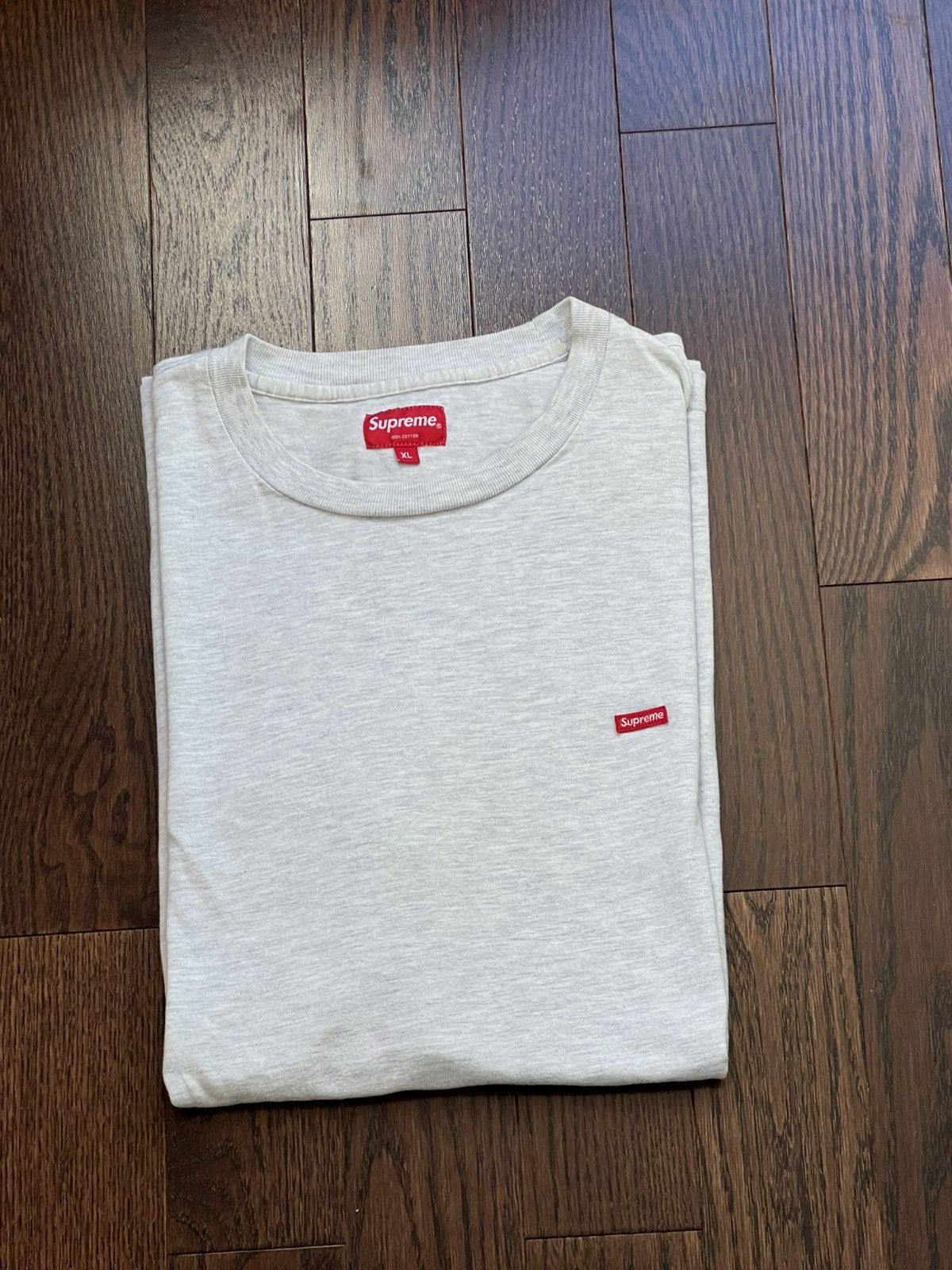 Supreme × Vintage Vintage Supreme Small Box Logo Tee Size XL Grey  