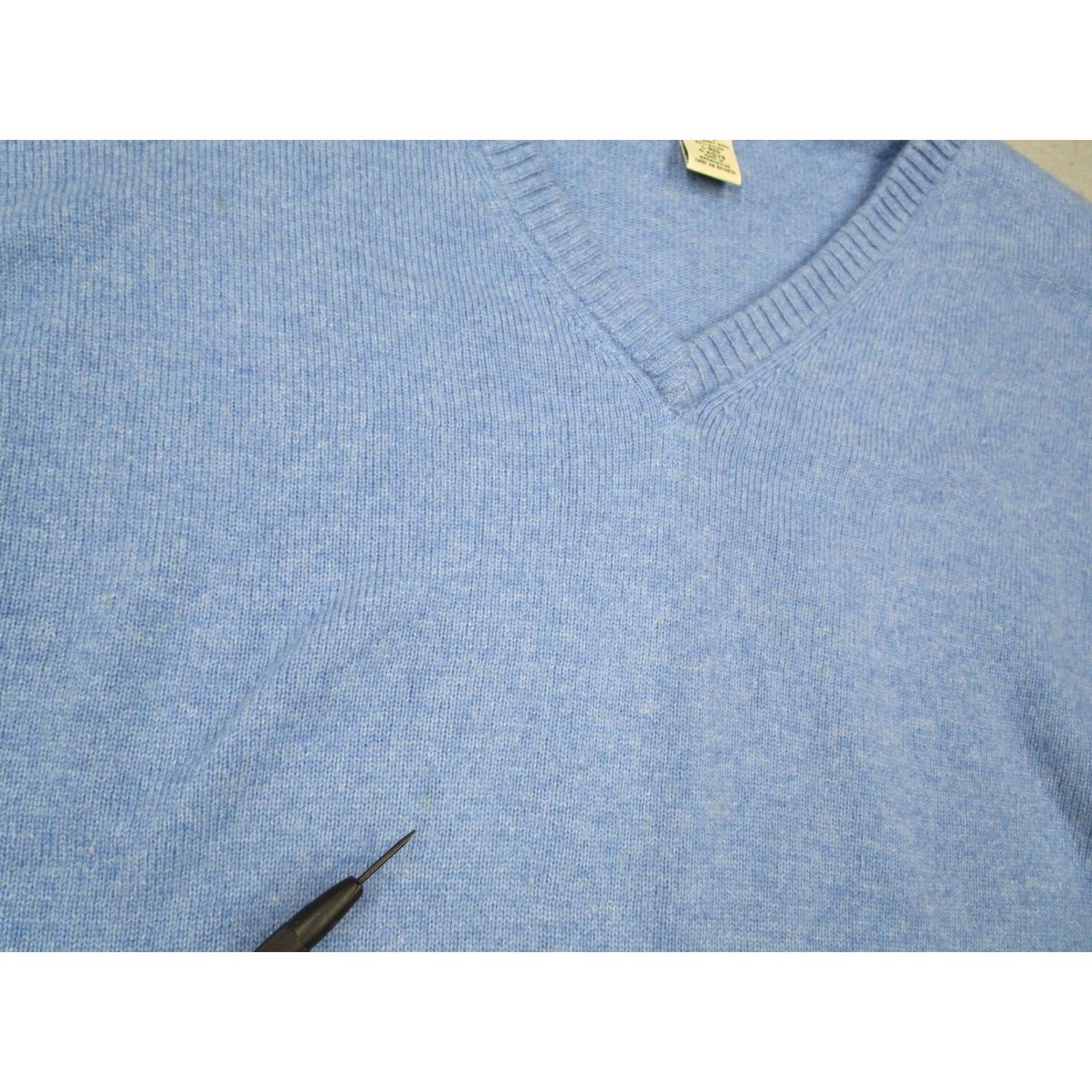 Vintage LL Bean Sweater Mens L Blue V Neck Long Sleeve Pullover Lambswool Nylon Blend Casual, Workwear, Travel Mens Large Blue V-Neck Pullover Sweater LL Bean Size US L / EU 52-54 / 3 - 4 Thumbnail