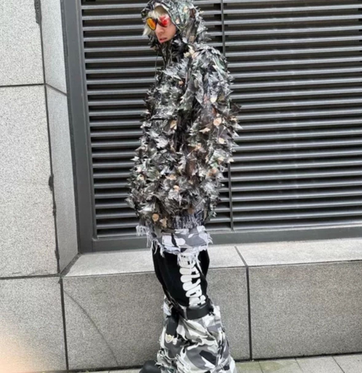 Vetements Vetements 19SS camouflage patchwork pants 2412-Nextarrow Size US 28 / EU 44 - 8 Thumbnail