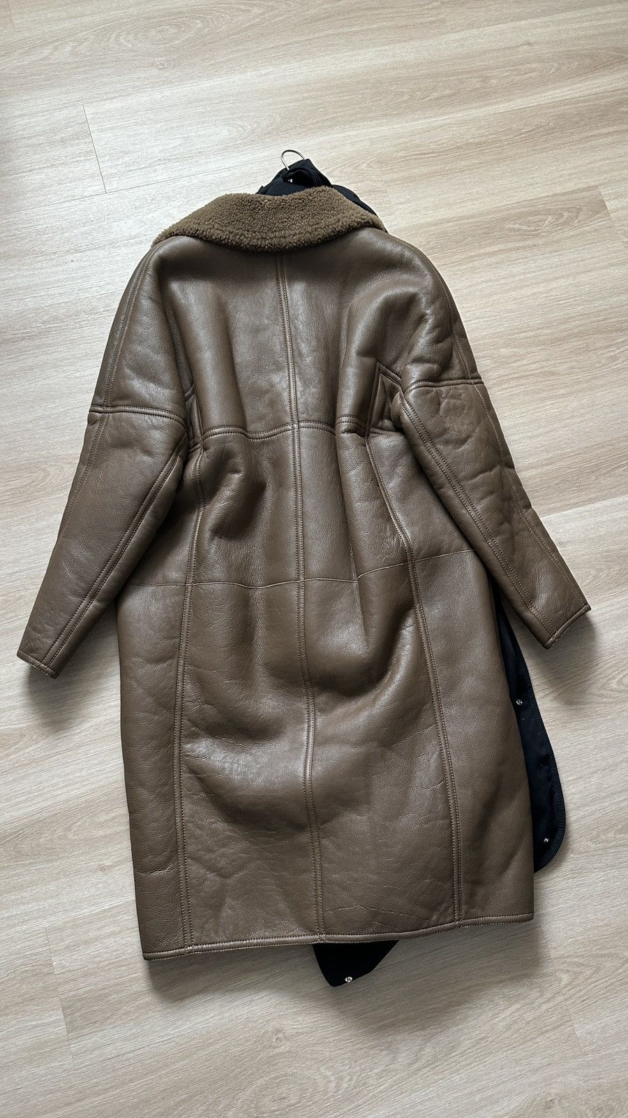 Berluti FW18 Runway Collection Toffee Shearling Coat Size US L / EU 52-54 / 3 - 9 Thumbnail