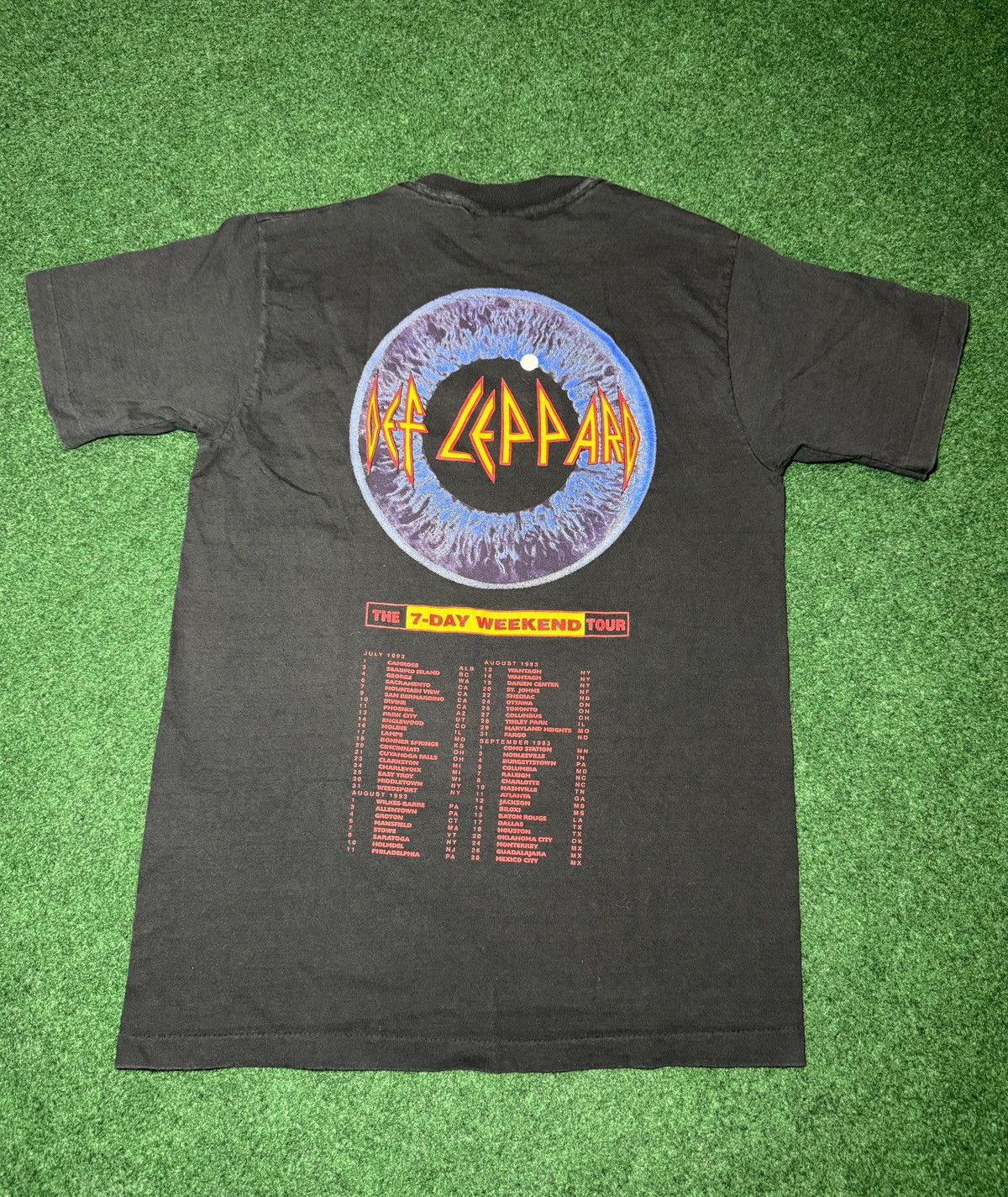 Band Tees × Giant × Vintage Vintage 90s Def Leppard Adrenalize Medium Rock Band T Shirt Size US M / EU 48-50 / 2 - 4 Thumbnail