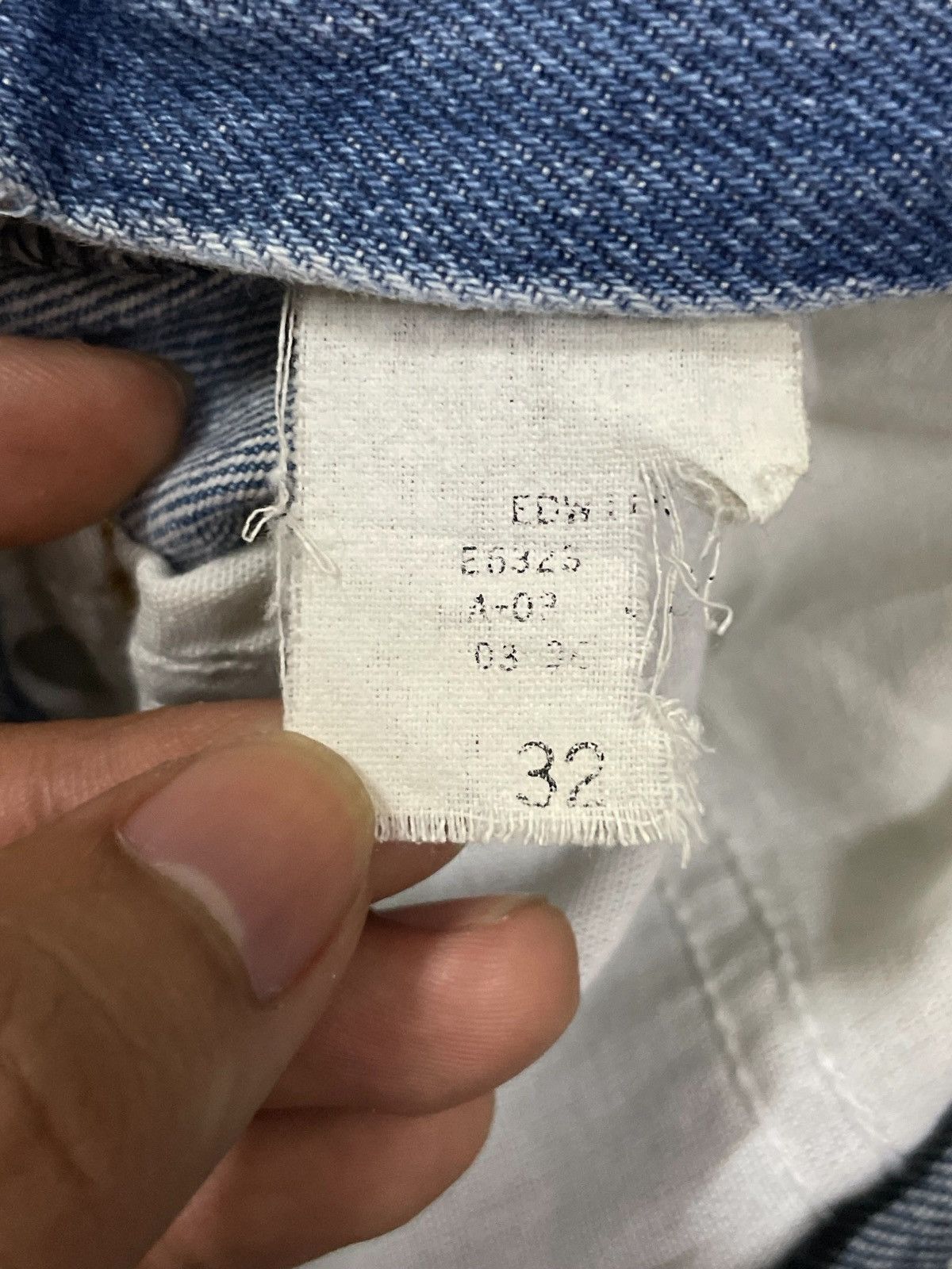Edwin Rare 90s Edwin US Classic Loose Straight Fit Ripped Jeans Size US 32 / EU 48 - 15 Thumbnail