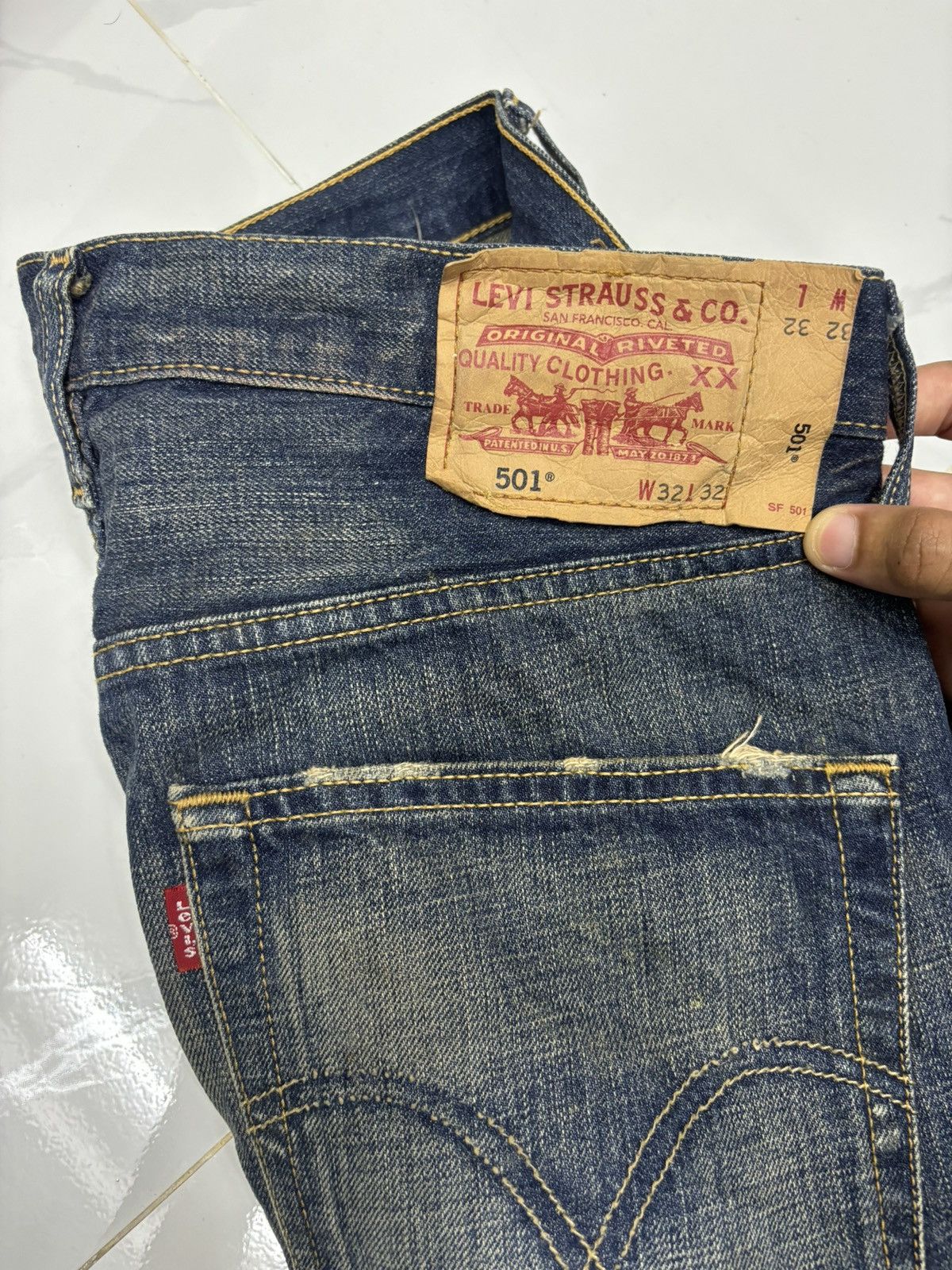 Levi's RARE LEVIS 501 JAPAN DISTRESSED DENIM JEANS Size US 32 / EU 48 - 12 Thumbnail