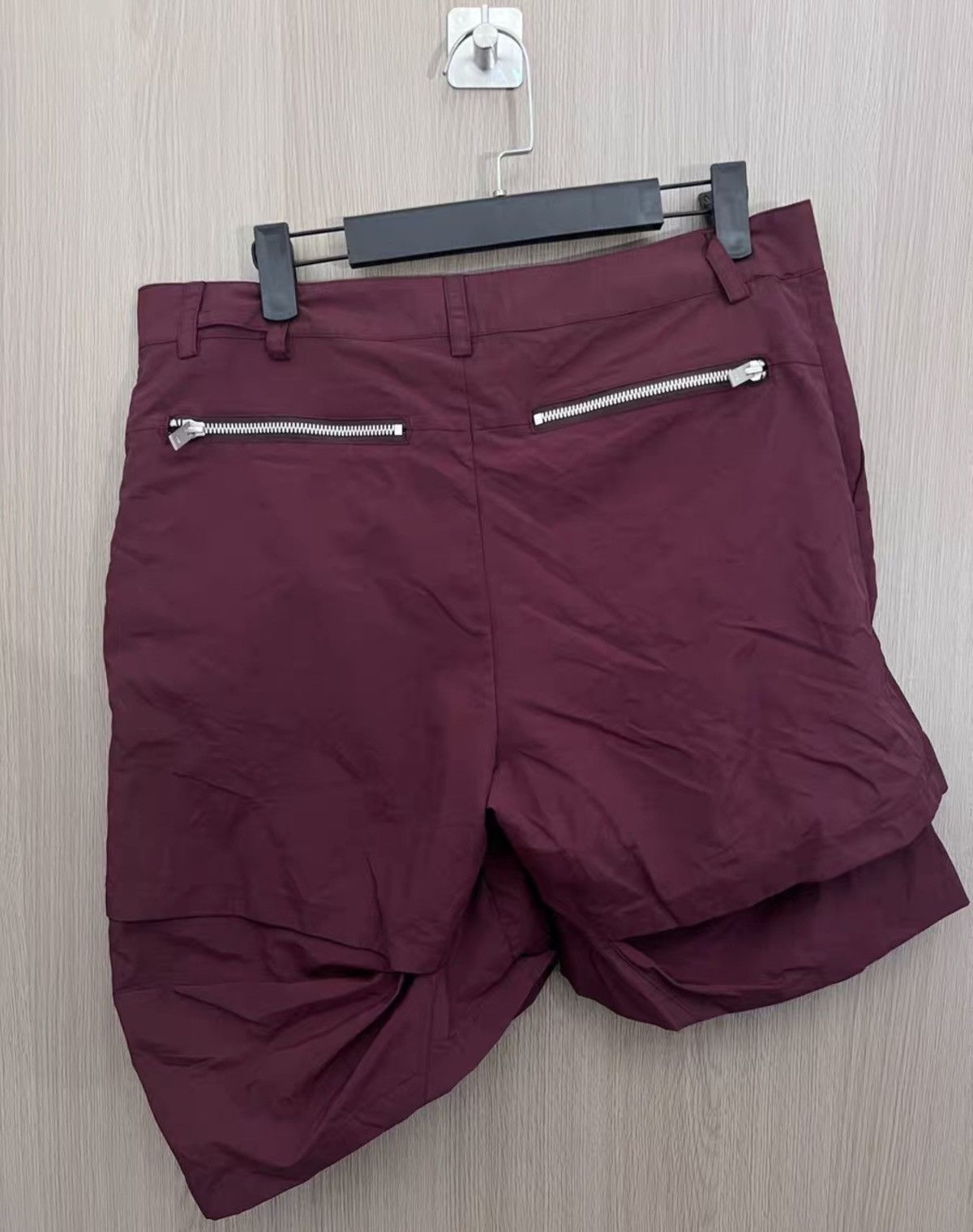 Heliot Emil Heliot Emil HE Woven Nylon Multi-Zip False-Layer Shorts Size US 32 / EU 48 - 2 Thumbnail