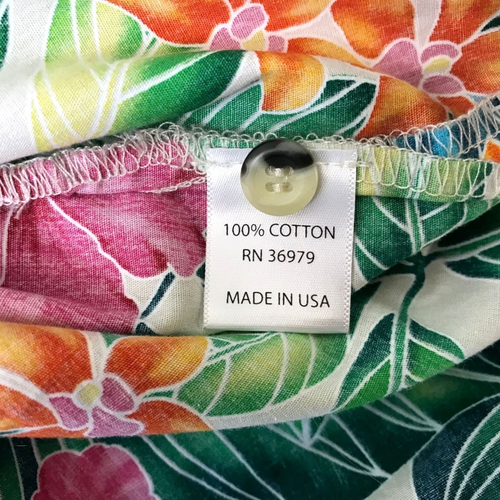 Vivobarefoot Go Barefoot Womens XS Hawaiian Tropical Floral Button-Up Shirt Size XS / US 0-2 / IT 36-38 - 8 Thumbnail