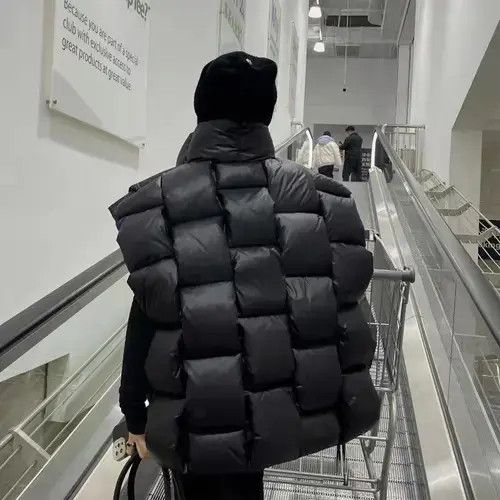 Black quilted woven puffer bubble vest