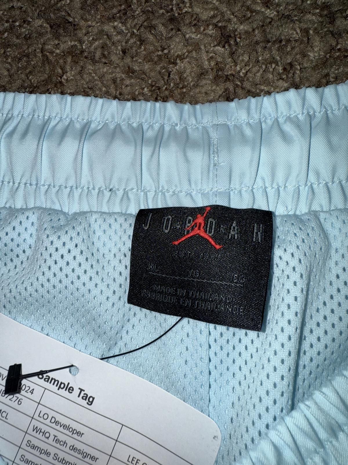 Nike Men’s Flight Essential Graphic Shorts Sample Size US 32 / EU 48 - 6 Thumbnail