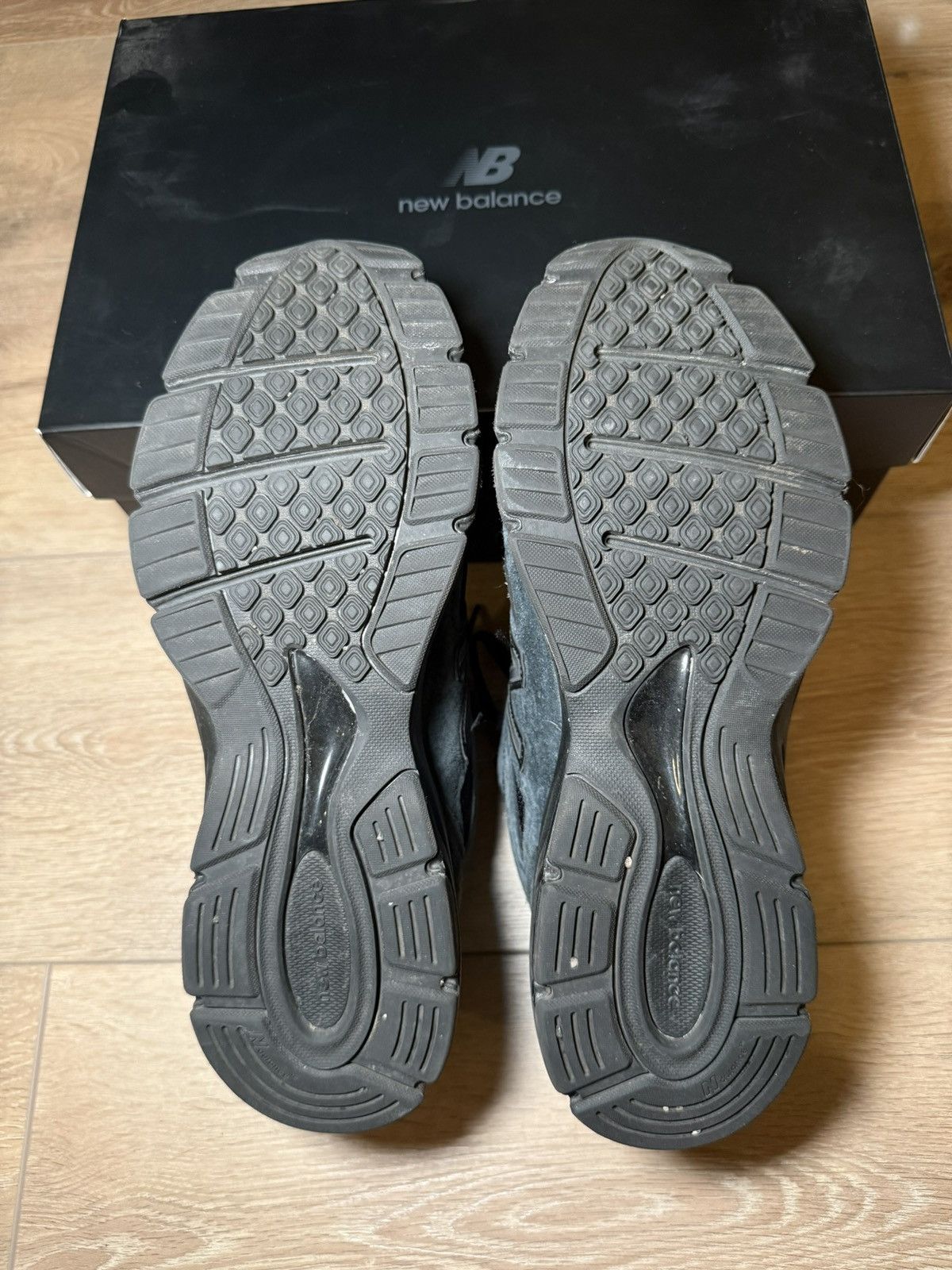 JJJJound × New Balance JJJJound x New Balance 990v4 Navy Size US 9.5 / EU 42-43 - 4 Thumbnail