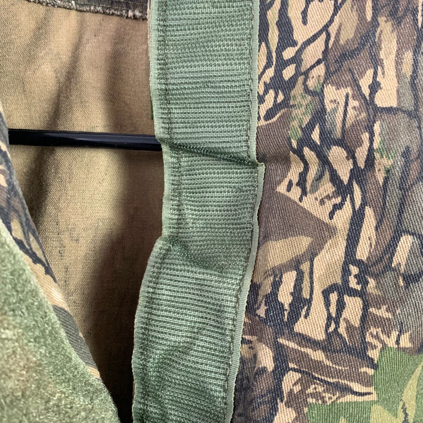 Vintage VINTAGE Renegade Jacket Camouflage Hook Loop Twill Pullover L Men Large Camo 65% Cotton 35% Polyester Size US L / EU 52-54 / 3 - 5 Thumbnail