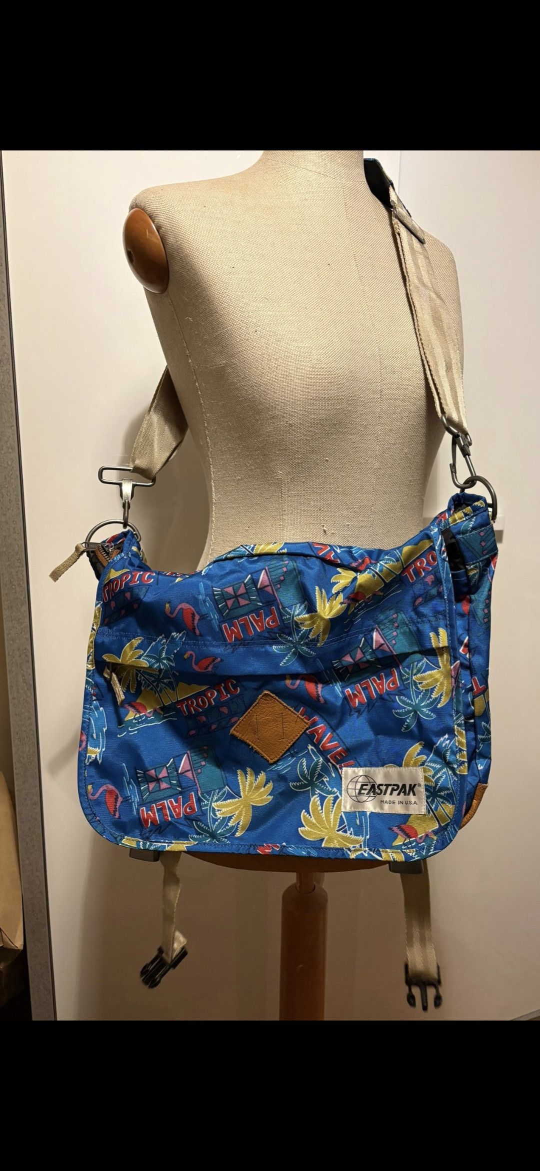 Vintage Eastpak USA Backpack – Rare 90s Tropic Print