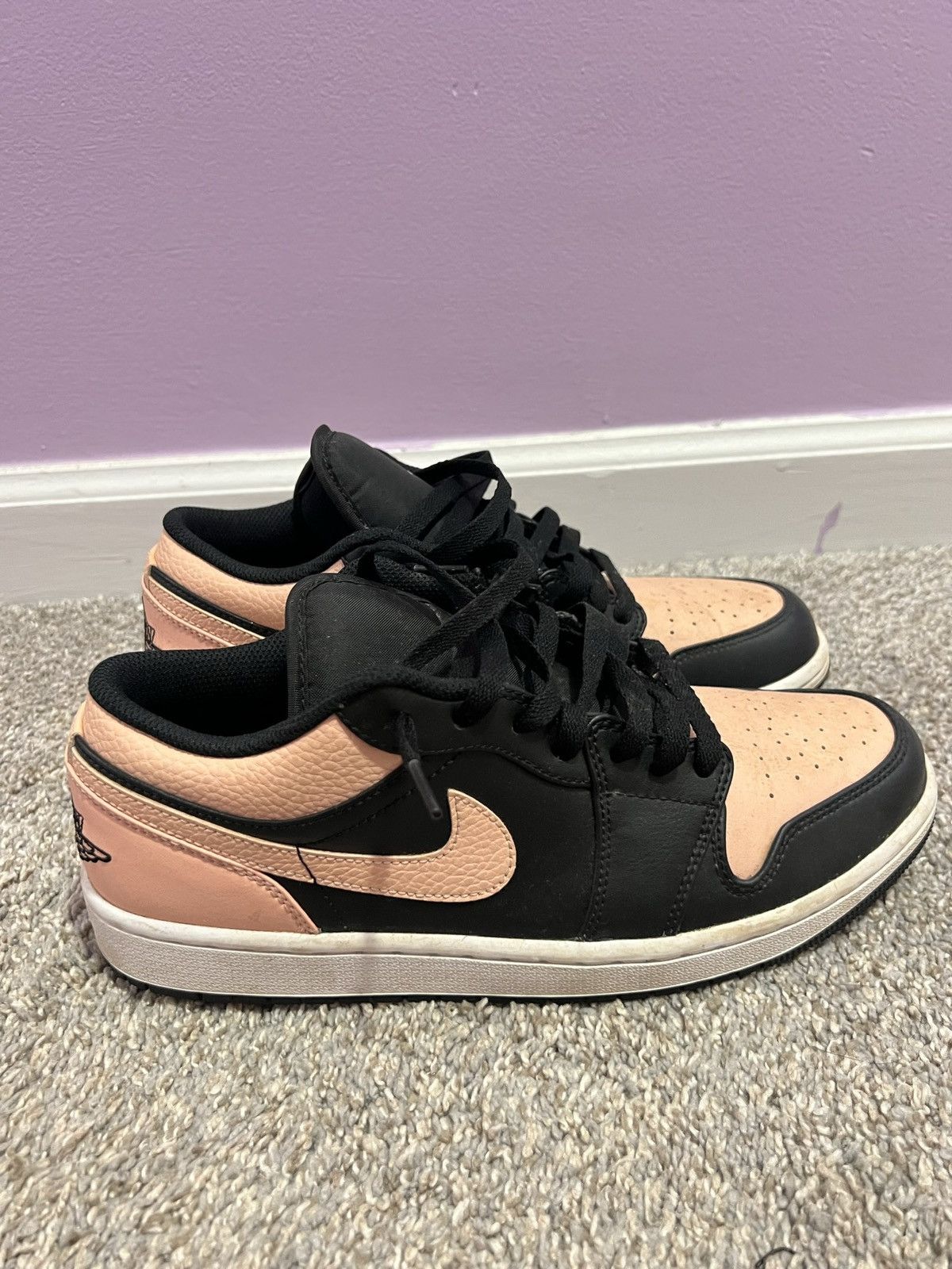 Jordan Brand Jordan 1 Low Crimson Tint sz 9 Size US 9 / EU 42 - 1 Thumbnail