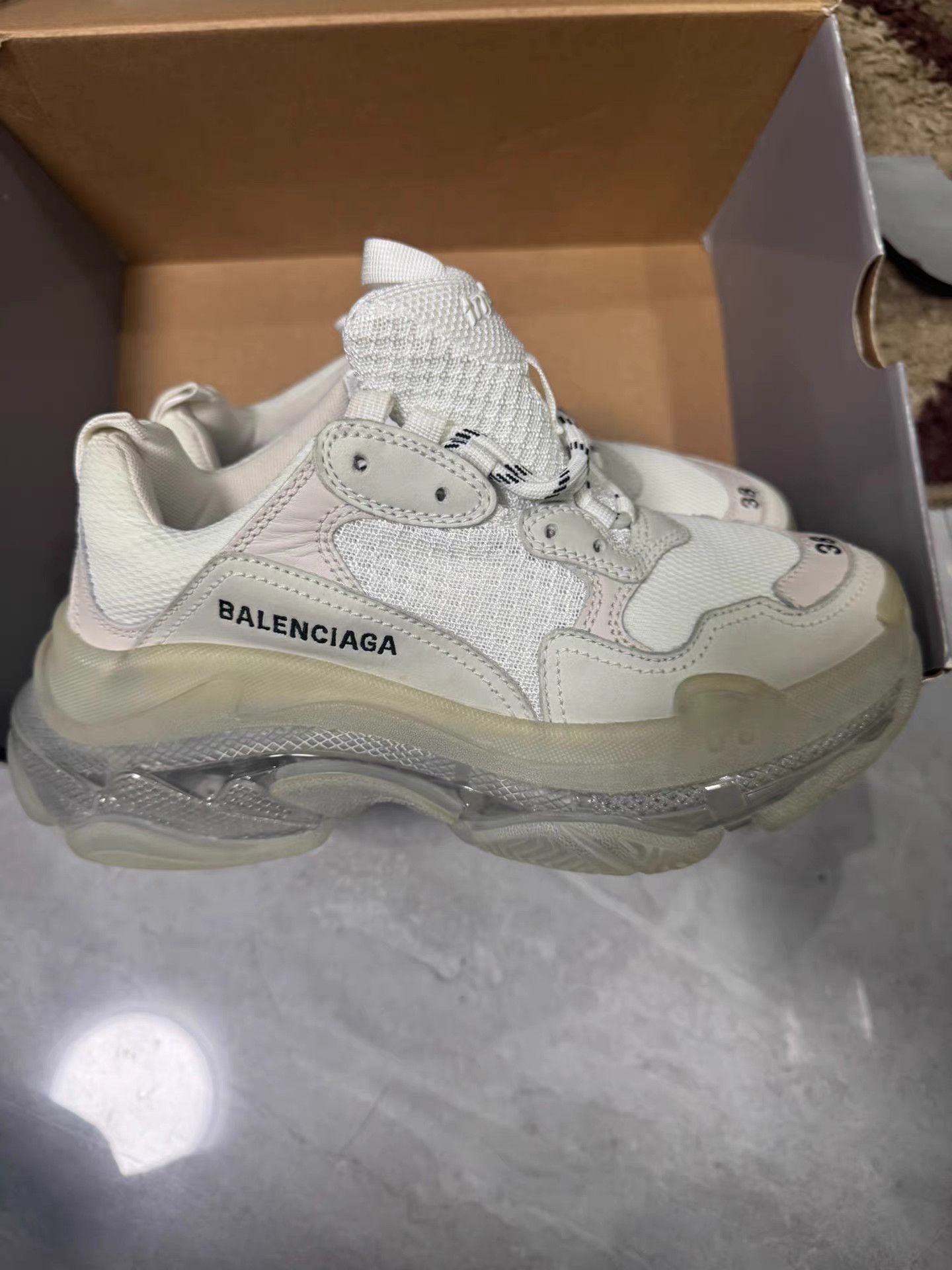 Balenciaga Balenciaga Triple S Low-Top Sneakers K13 Size US 8 / IT 38 - 2 Thumbnail
