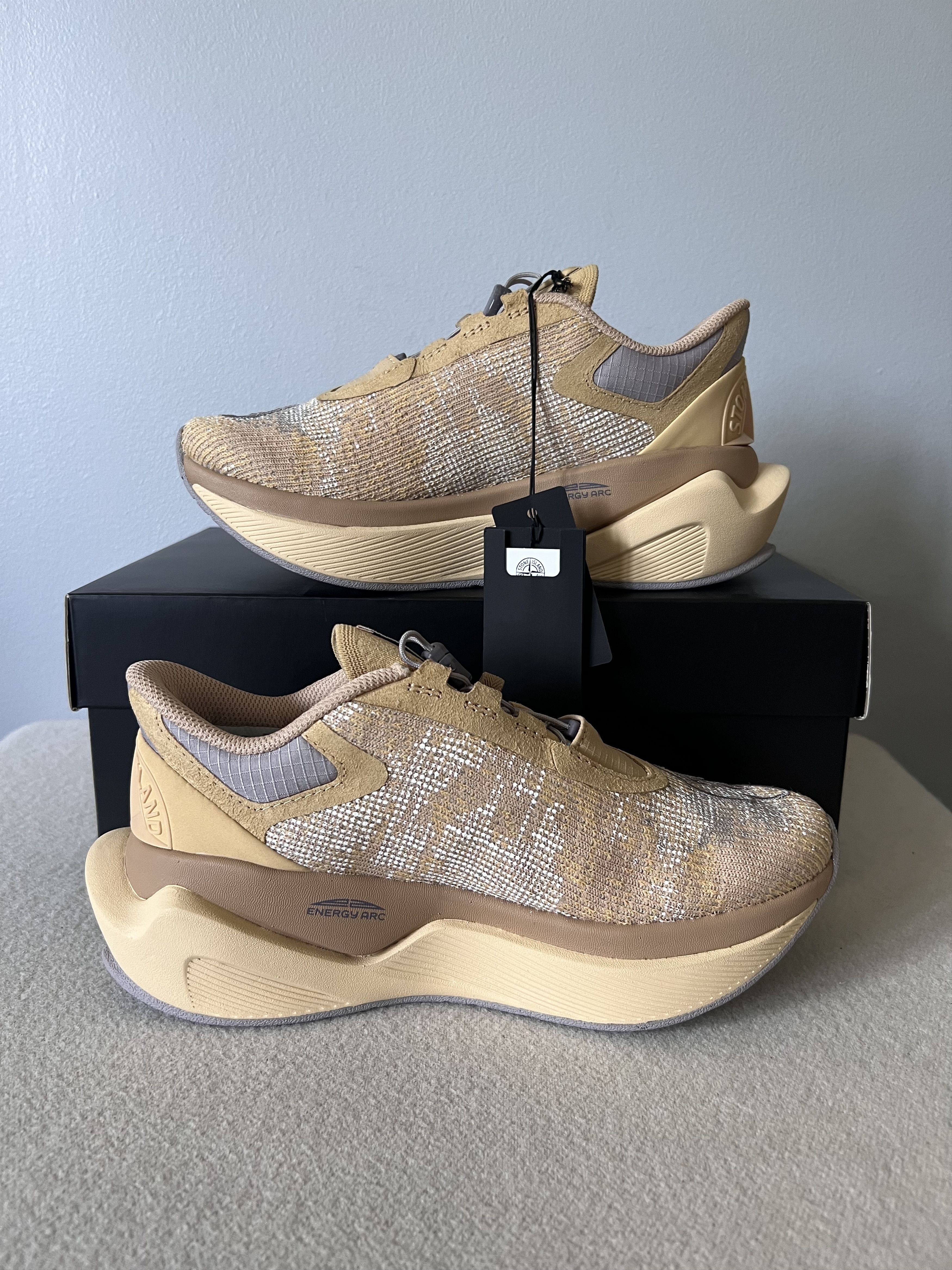 New Balance × Stone Island Stone Island New Balance Fuel Cell C1 in Tan Size US 6 / EU 39 - 3 Thumbnail