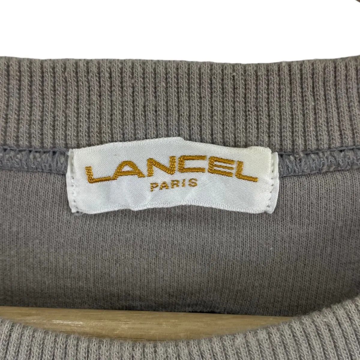 Lancel Vintage 90’ LANCEL PARIS ARTWORK Embroidered Sweatshirt Size XXL / US 16-18 / IT 52-54 - 7 Thumbnail