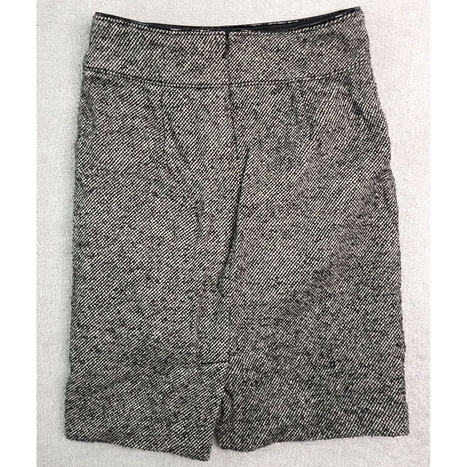 Banana Republic Banana Republic Skirt Womens 0 Gray Tweed Pencil Mini Women Wool Faux Leather Trim Size 25" / US 0 / IT 36 - 7 Thumbnail