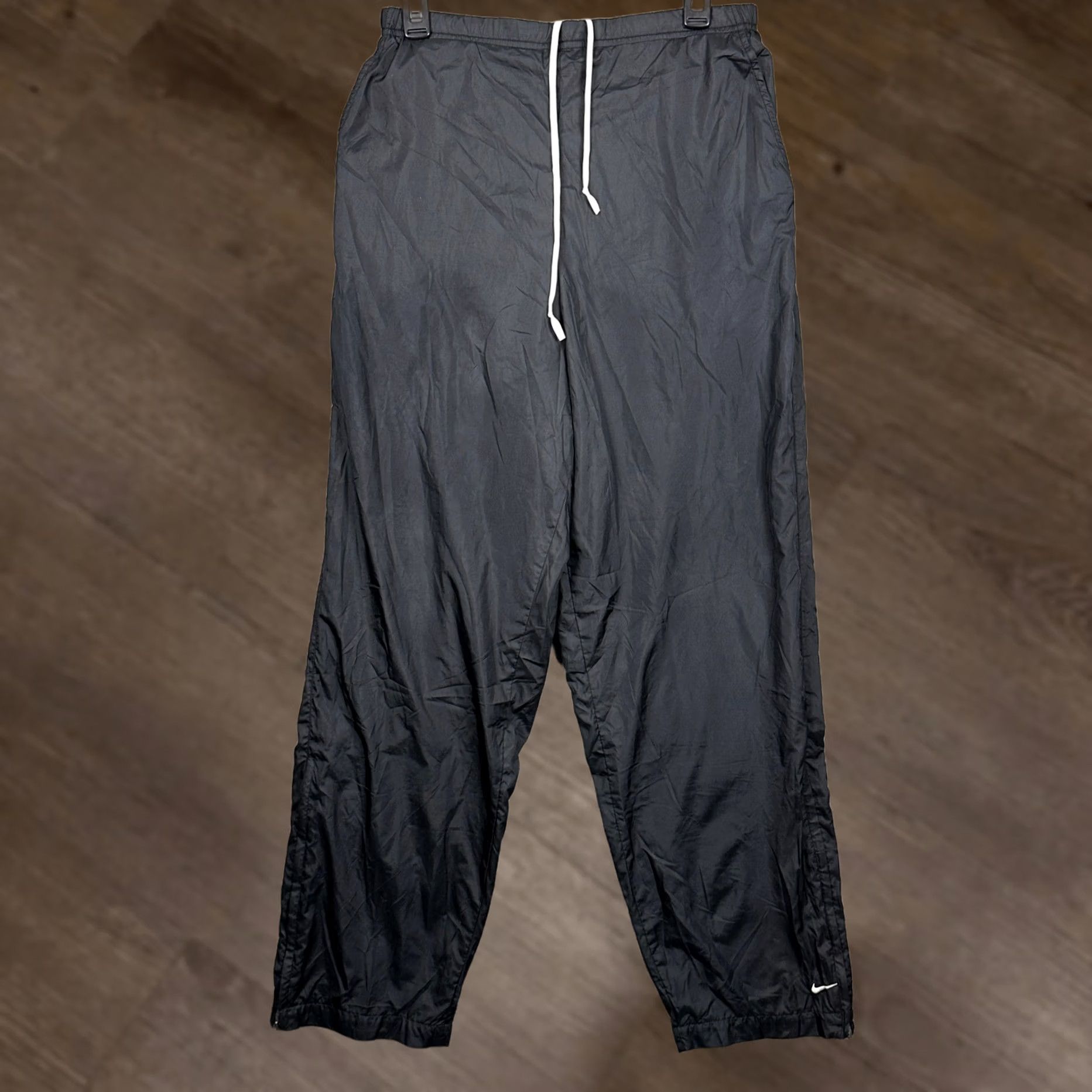 Nike Nike Track Pants Mens XL Black Lightweight Elastic Waist Drawstring Pockets Zippered Cuffs Lined Gym Training Casual Size US 36 / EU 52 - 1 Thumbnail