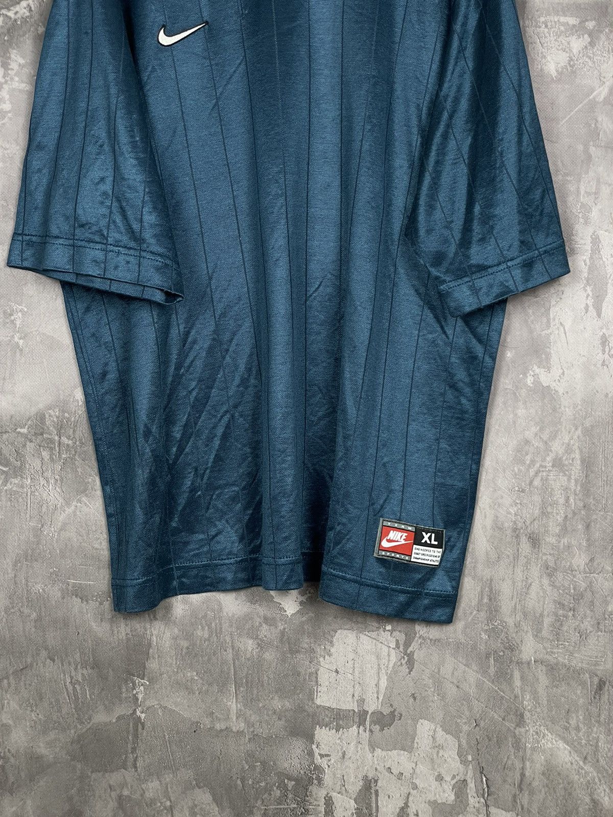 Nike × Vintage Nike Vintage Y2K 90s Swoosh Logo Tee Shirt t-shirt Size US XL / EU 56 / 4 - 5 Thumbnail
