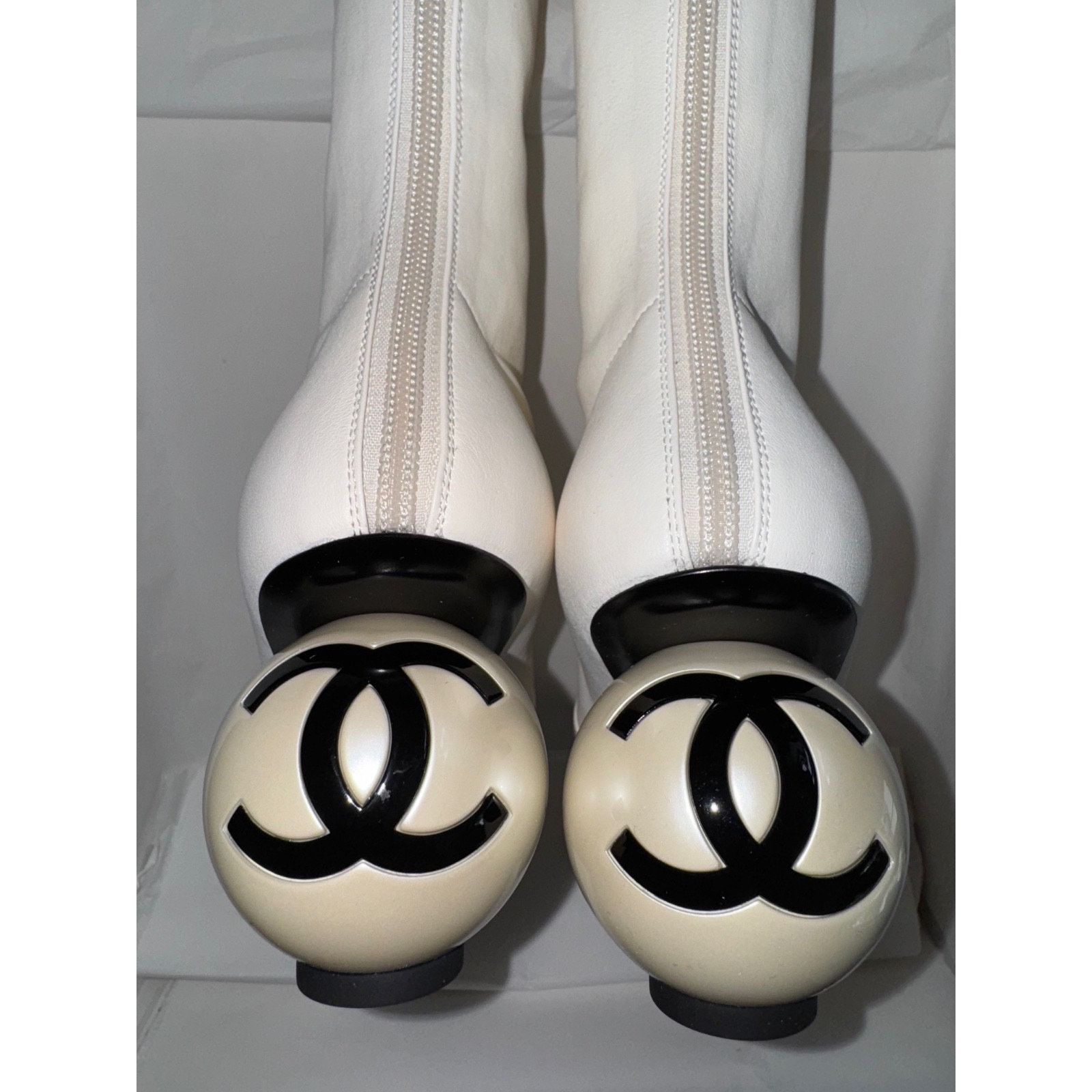 Chanel Pearl Ball Heel CC Logo Stretch Leather Midcalf Boot 39 Size US 9 / IT 39 - 5 Thumbnail