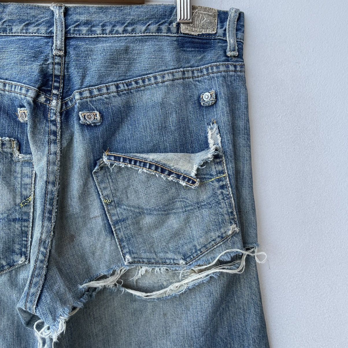 Chip & Pepper Archival Chip & Pepper Destroyed Boro Denim Jeans Size US 31 - 15 Thumbnail