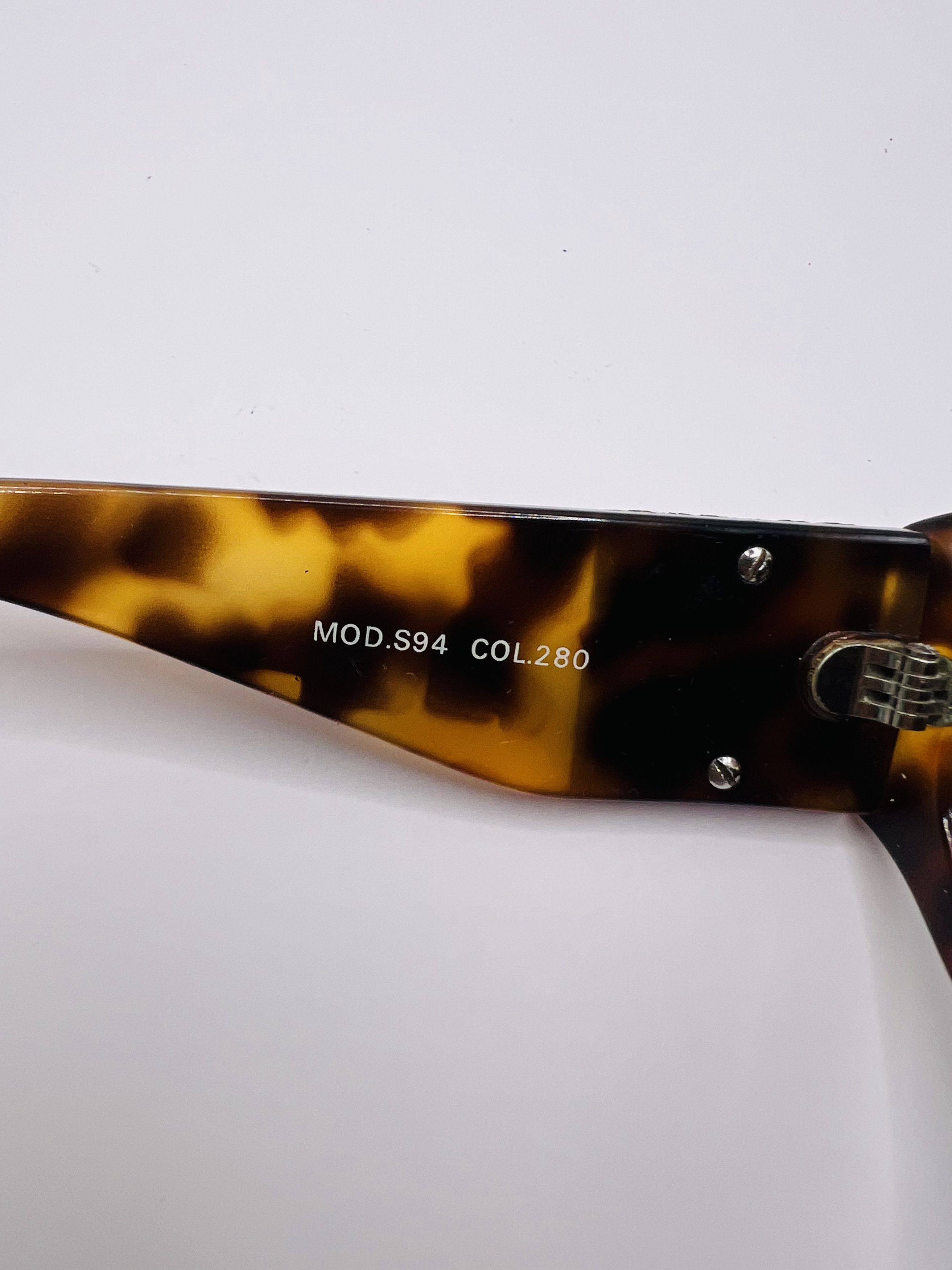 Versace Gianni Versace vintage sunglasses Size ONE SIZE - 4 Thumbnail
