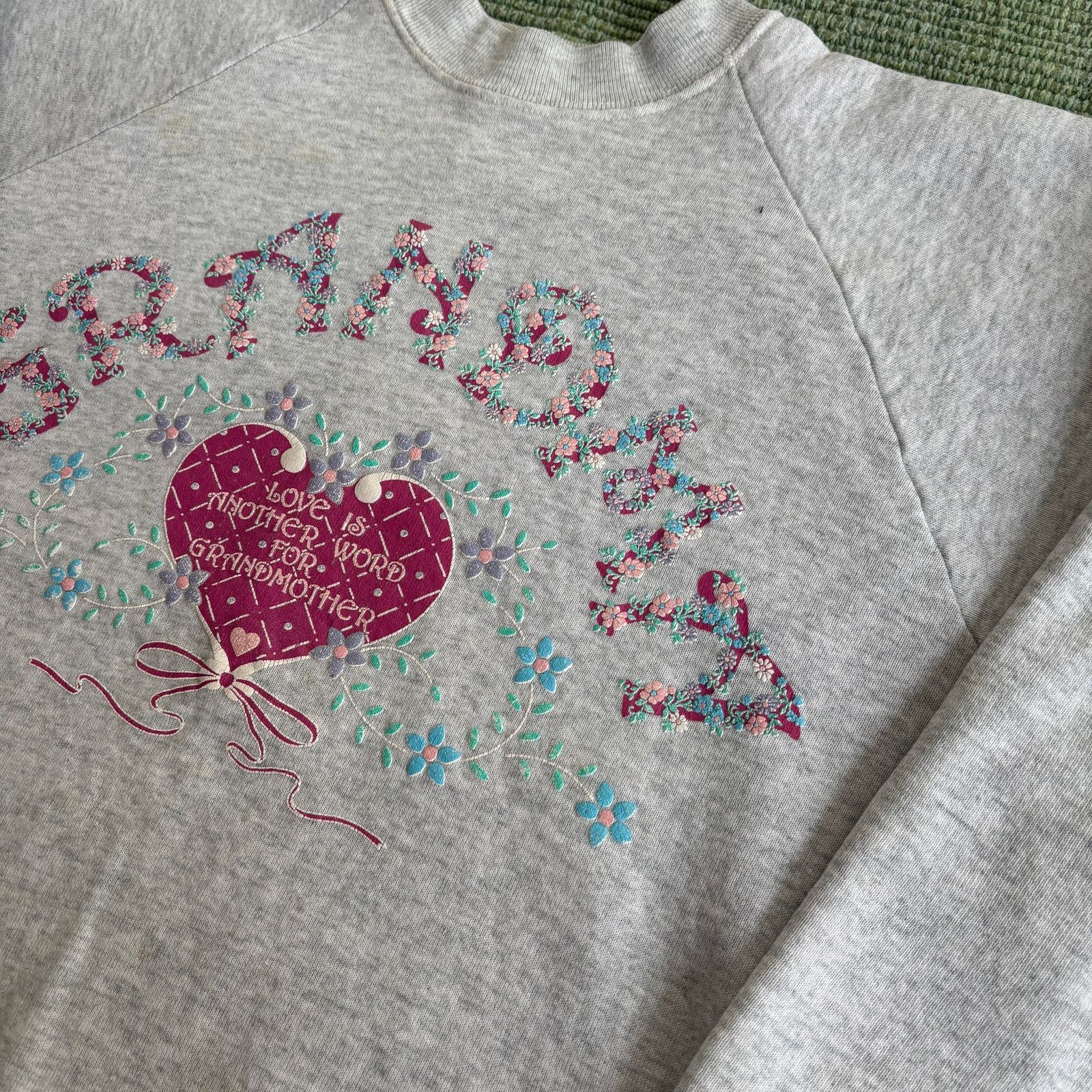 Fruit Of The Loom Vintage 90s Grandma sweatshirt size medium to large, gray Size M / US 6-8 / IT 42-44 - 5 Thumbnail