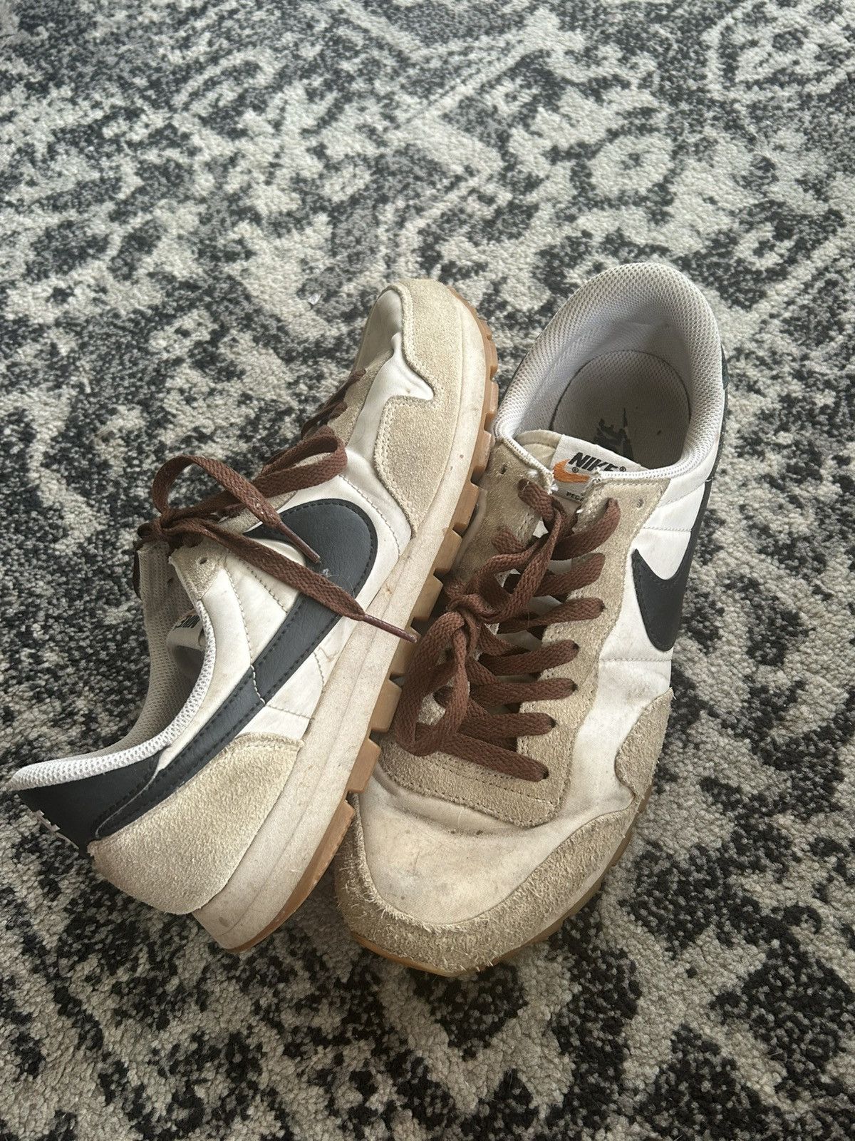 Nike Nike Waffle crème running shoes Size US 10.5 / EU 43-44 - 2 Thumbnail