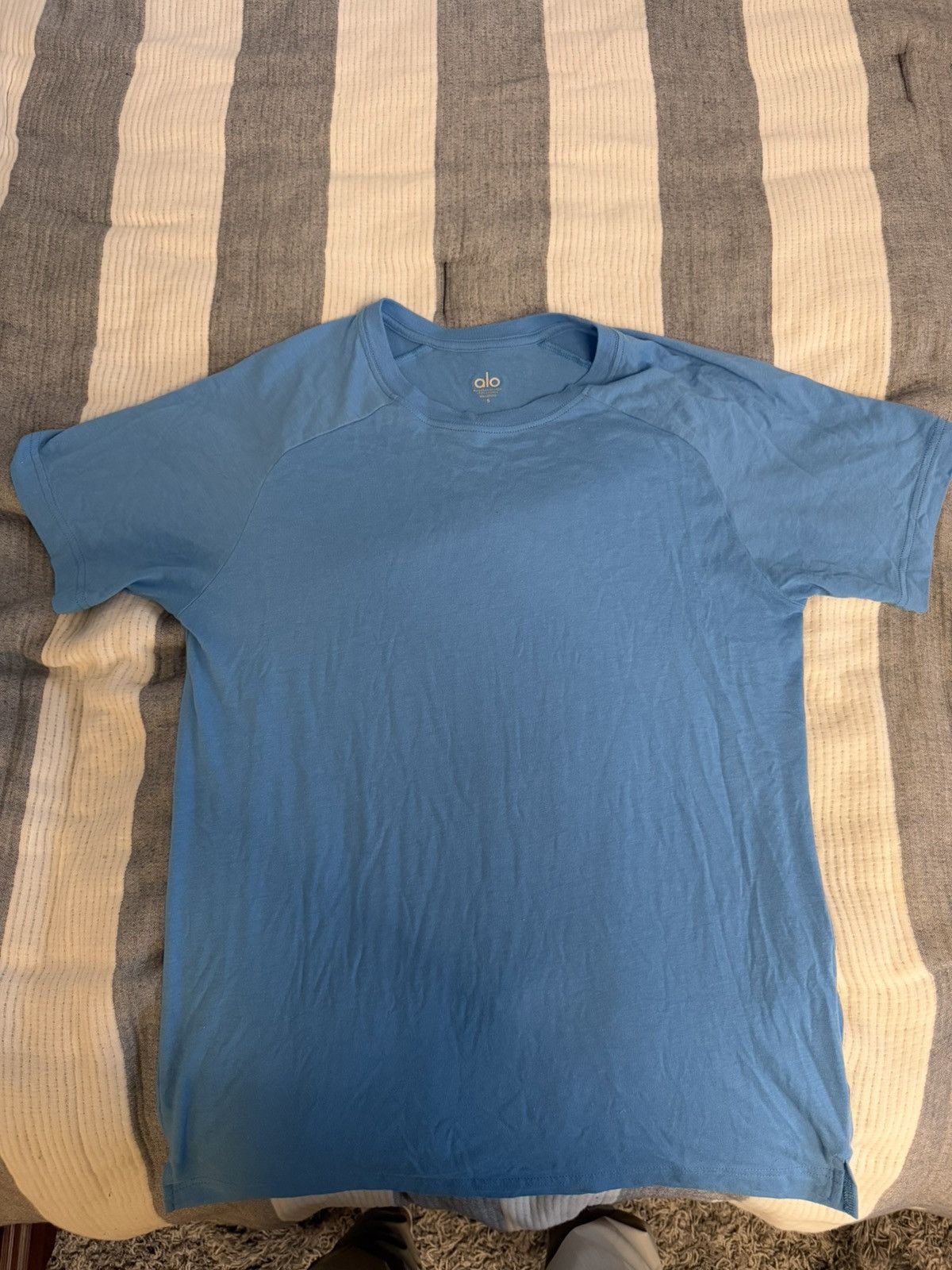 Alo Alo Triumph Tee - Men’s Size US S / EU 44-46 / 1 - 1 Thumbnail