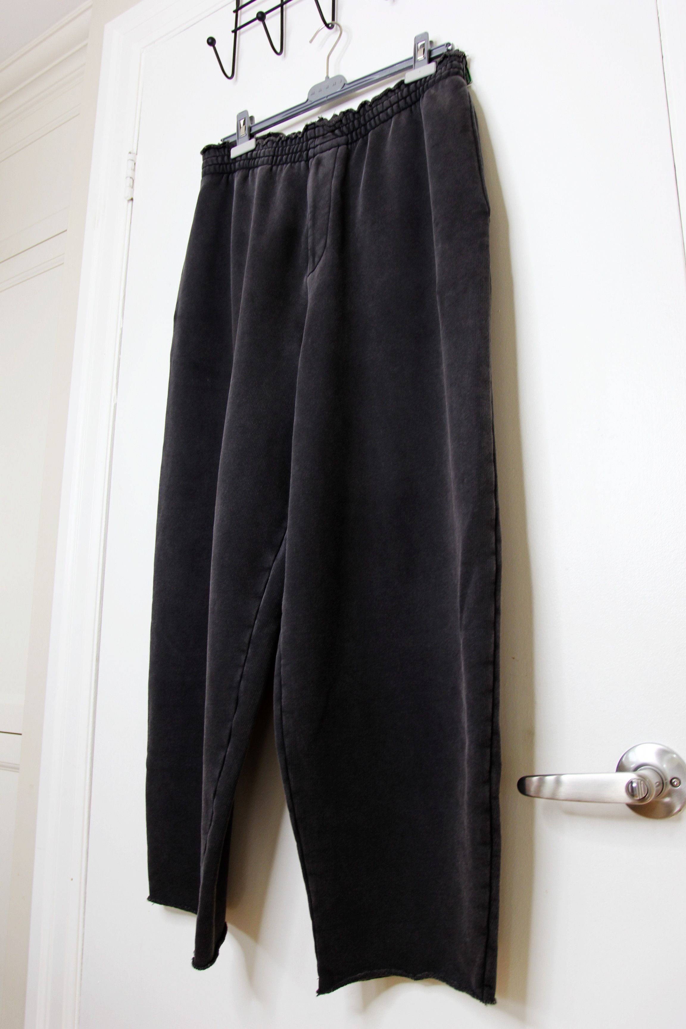Helmut Lang BNWT SS25 HELMUT LANG GARMENT DYED COCOON SWEATPANTS M Size US 32 / EU 48 - 4 Thumbnail