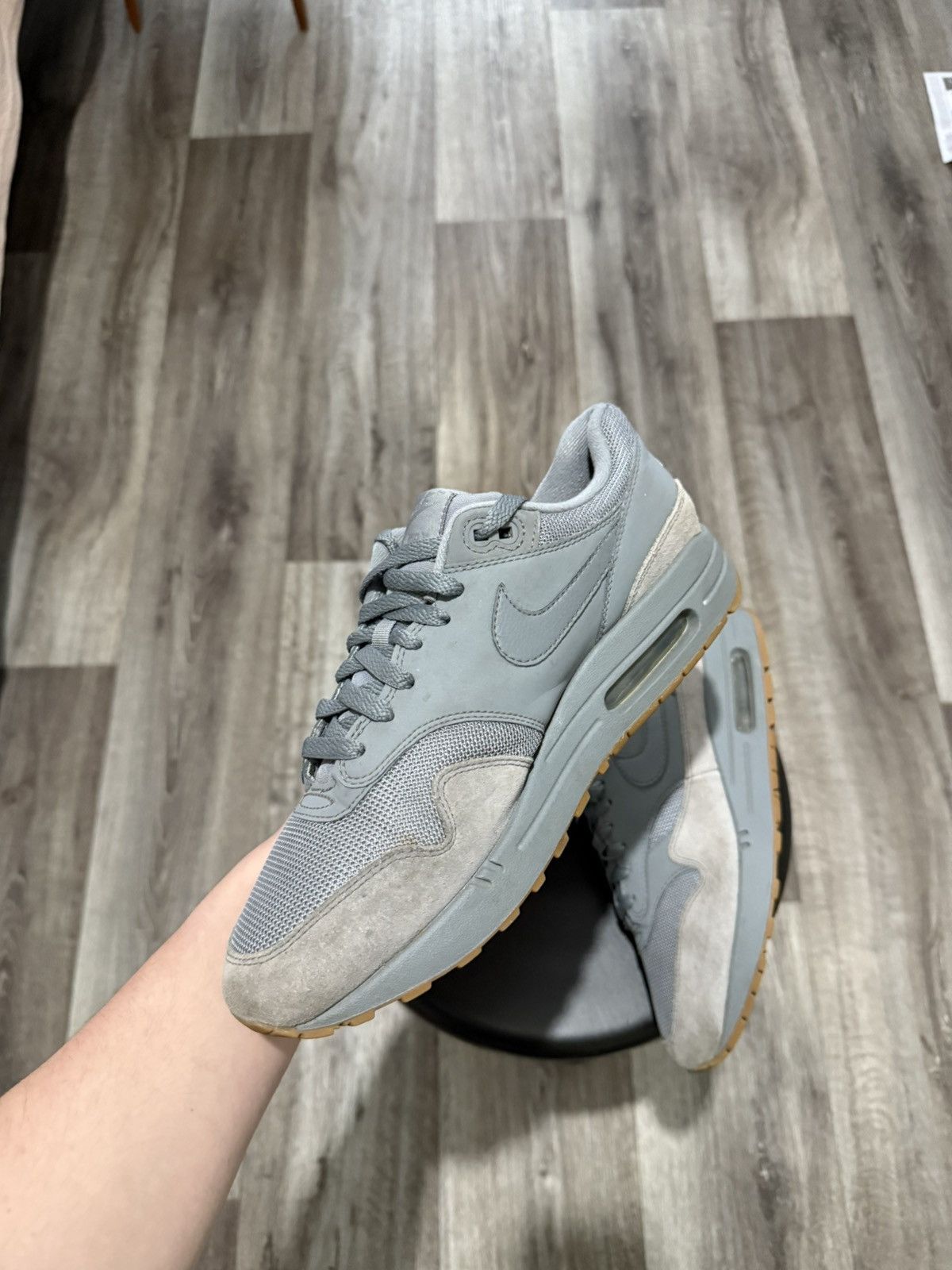 Nike NIKE AIR MAX 1 LOW SNEAKERS MENS GRAY TRAINERS Y2K DRILL Size US 9.5 / EU 42-43 - 6 Thumbnail
