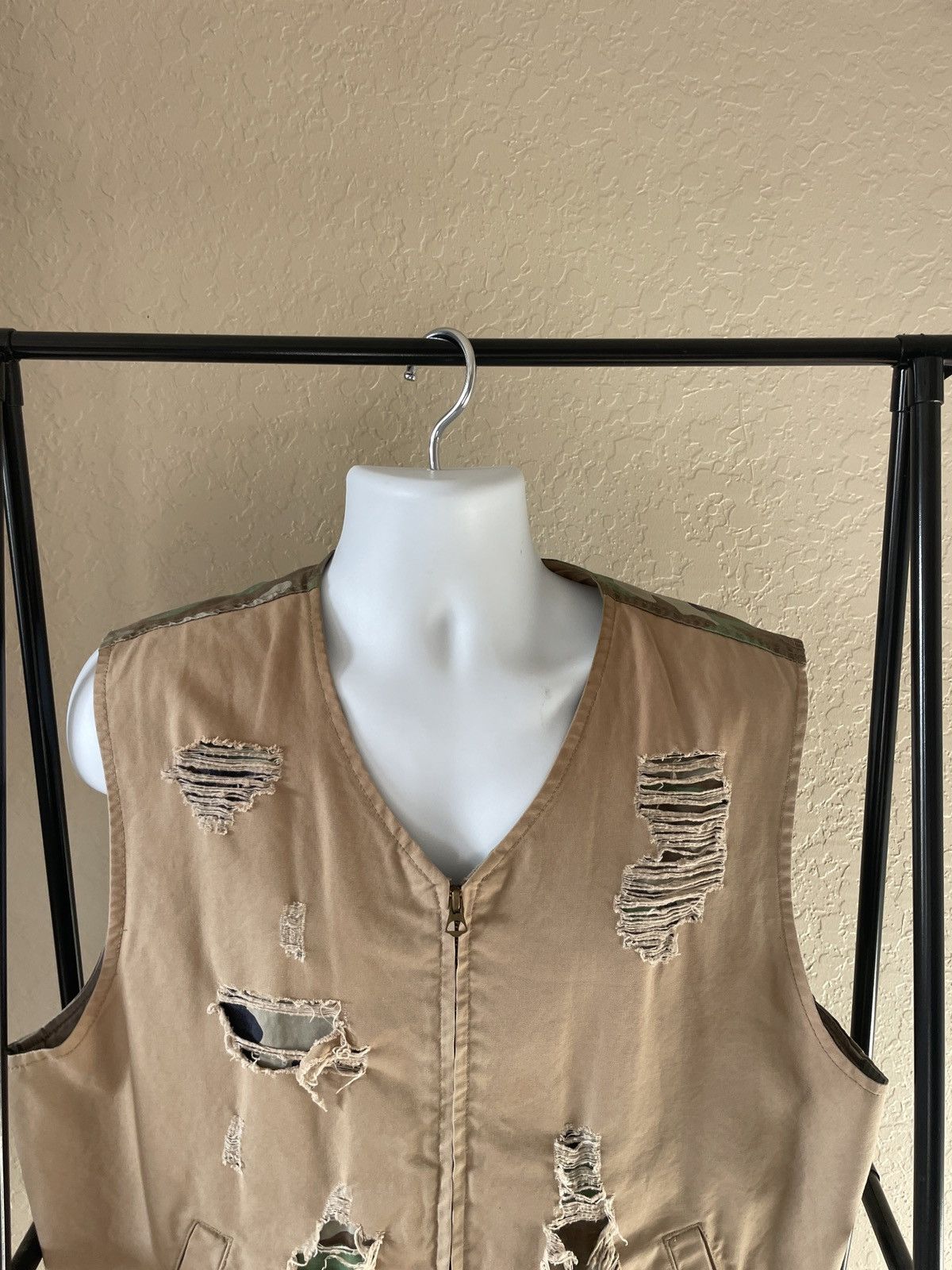 Denim & Supply Ralph Lauren Camo Distressed Vest Size US XL / EU 56 / 4 - 2 Thumbnail