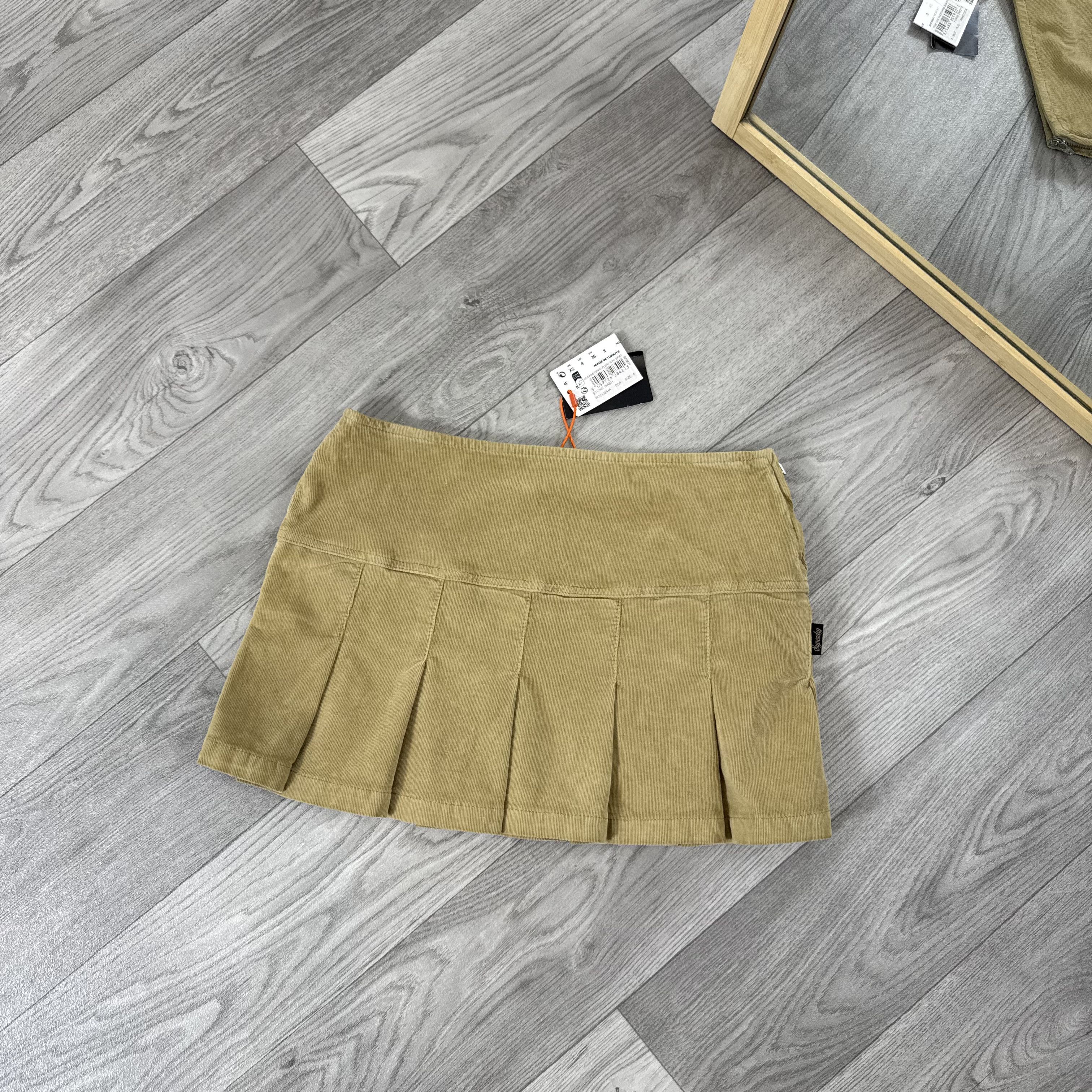 Superdry Superdry Beige NEW Tennis Mini Skirt XS Size 27" / US 4 / IT 40 - 1 Thumbnail